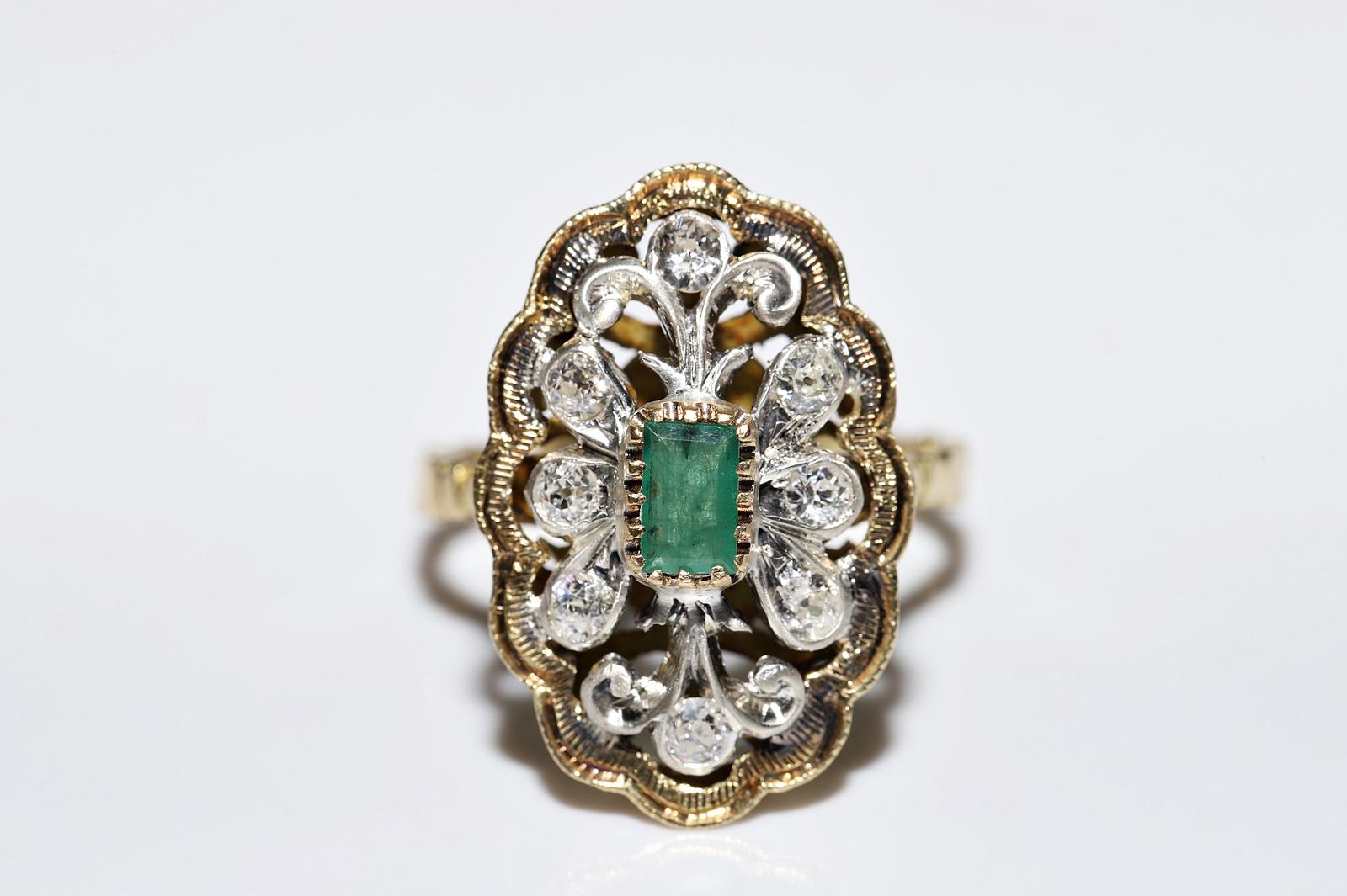 Late Victorian Antique Circa 1900s 18k Gold Natural Diamond And Emerald Decorated Ring  For Sale