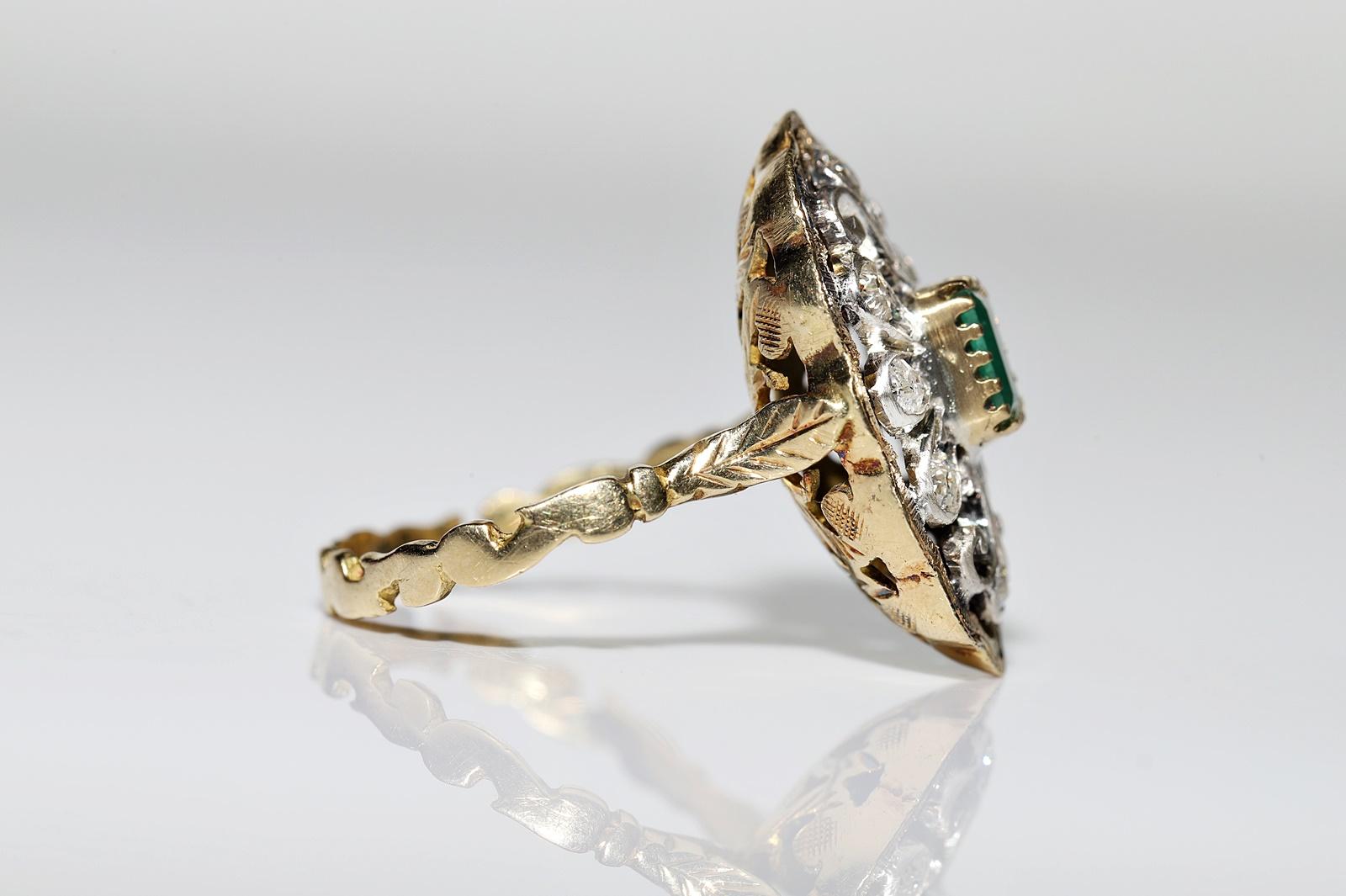 Antique Circa 1900s 18k Gold Natural Diamond And Emerald Decorated Ring  In Good Condition For Sale In Fatih/İstanbul, 34