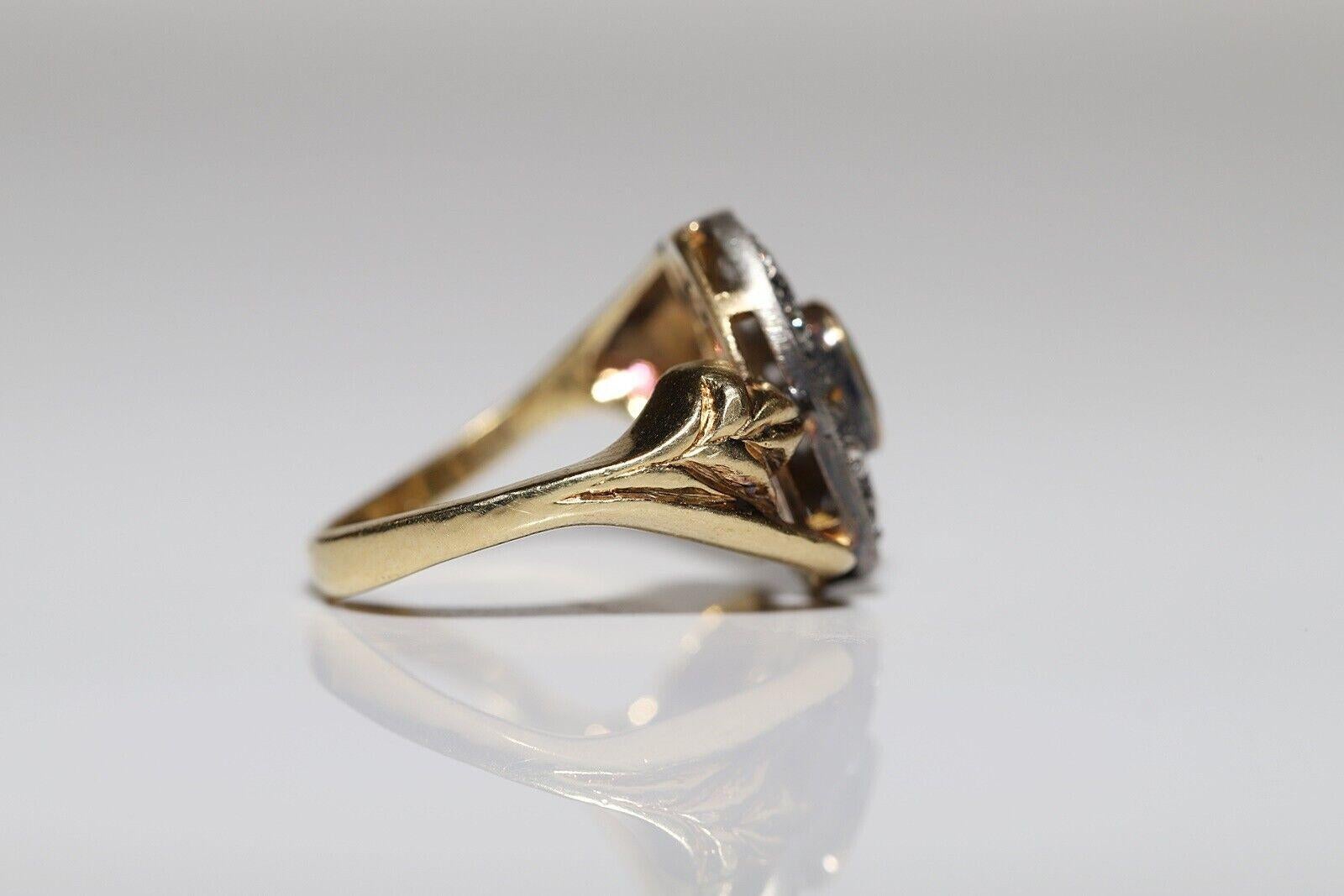 Bague ancienne des années 1900 en or 18 carats décorée de diamants naturels et d'émeraudes Pour femmes en vente