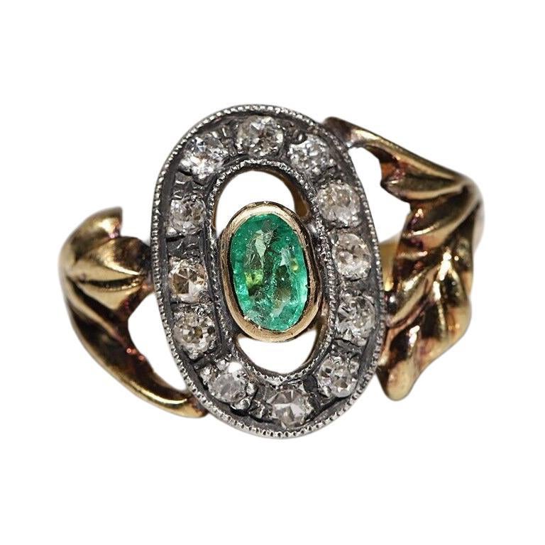 Bague ancienne des années 1900 en or 18 carats décorée de diamants naturels et d'émeraudes