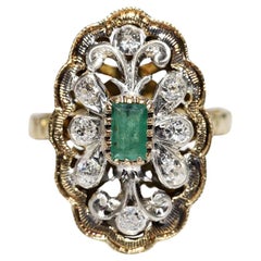 Bague ancienne des années 1900 en or 18 carats décorée de diamants naturels et d'émeraudes 