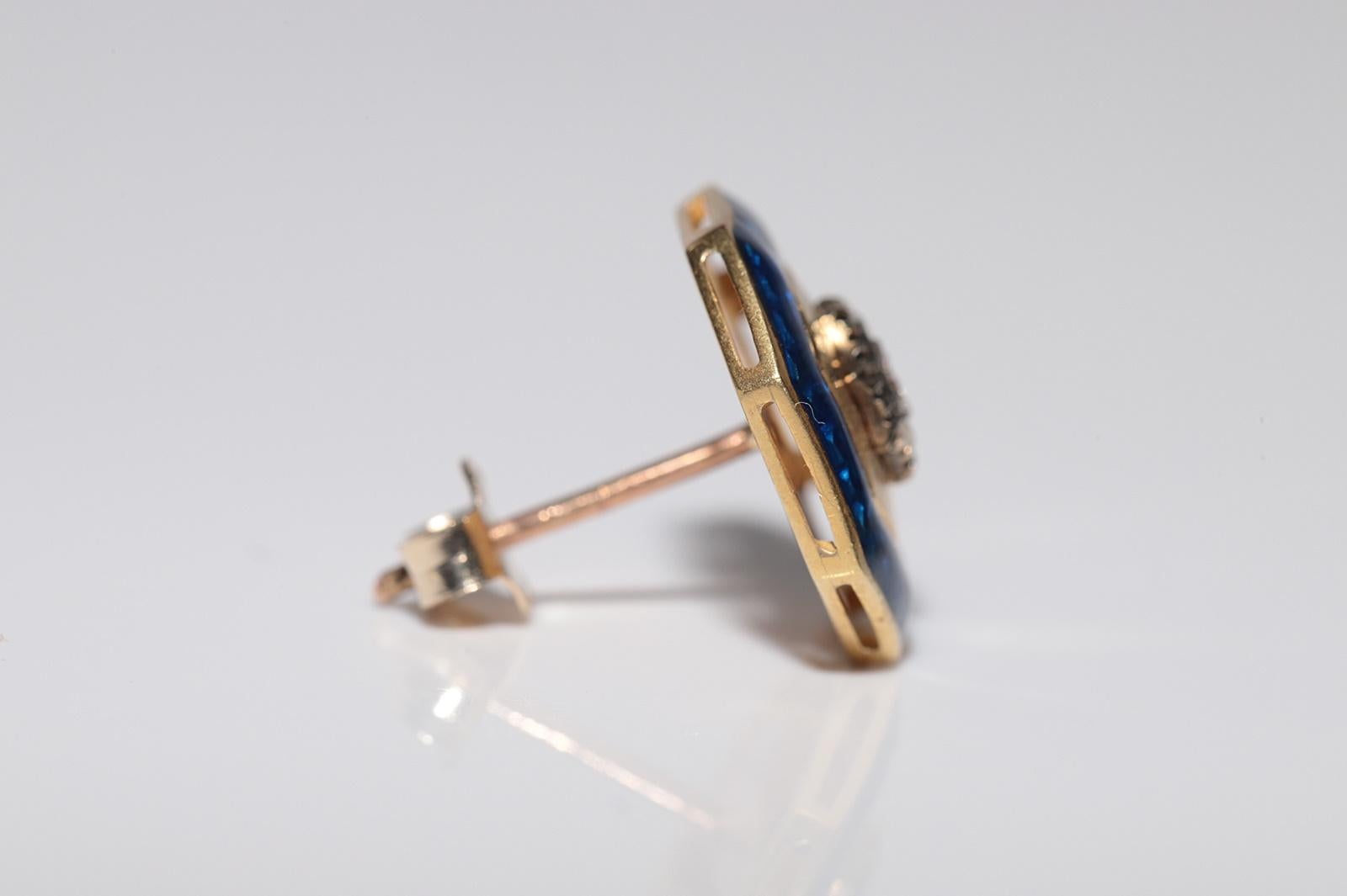 Boucles d'oreilles solitaires anciennes des années 1900 en or 18 carats, diamants naturels et émail en vente 1