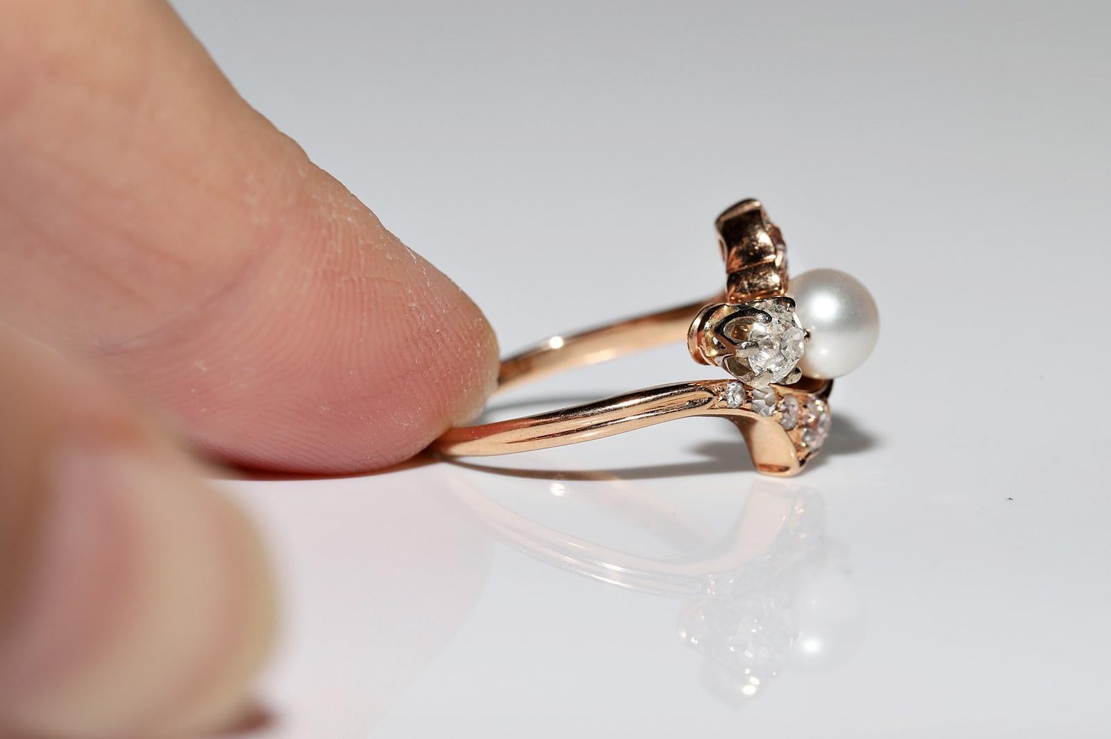 Antiker Ring aus 18 Karat Gold mit natürlichem Diamanten und Perlen, um 1900er Jahre, dekoriert  im Angebot 3