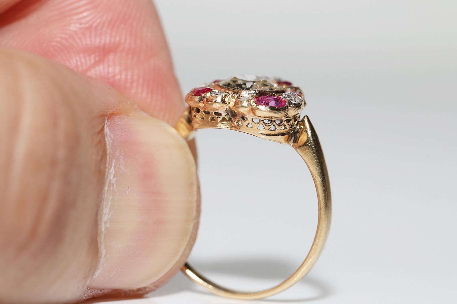Antique Circa 1900s 18k Gold Natural Diamond And Ruby Decorated Ring For Sale 4