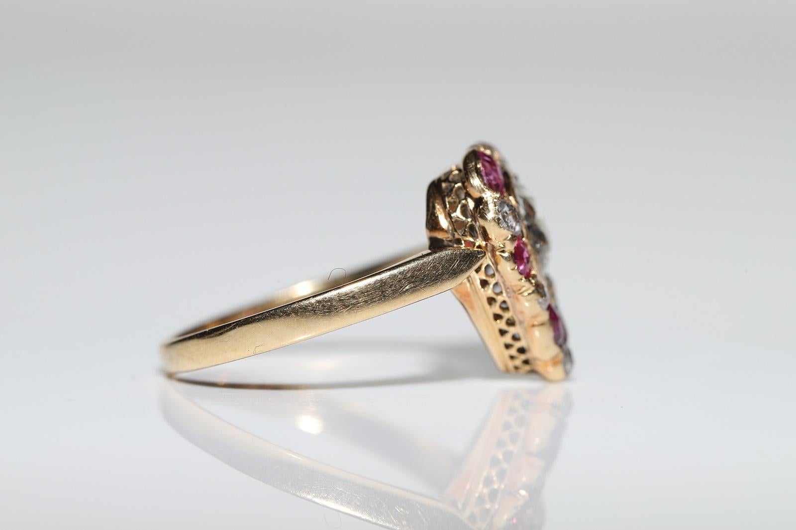 Antique Circa 1900s 18k Gold Natural Diamond And Ruby Decorated Ring For Sale 2