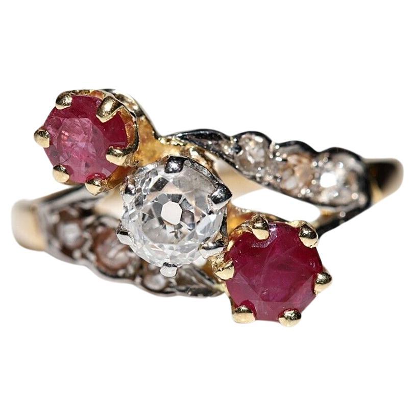 Antiker Ring aus 18 Karat Gold mit natürlichem Diamant und Rubin, um 1900er Jahre, dekoriert im Angebot