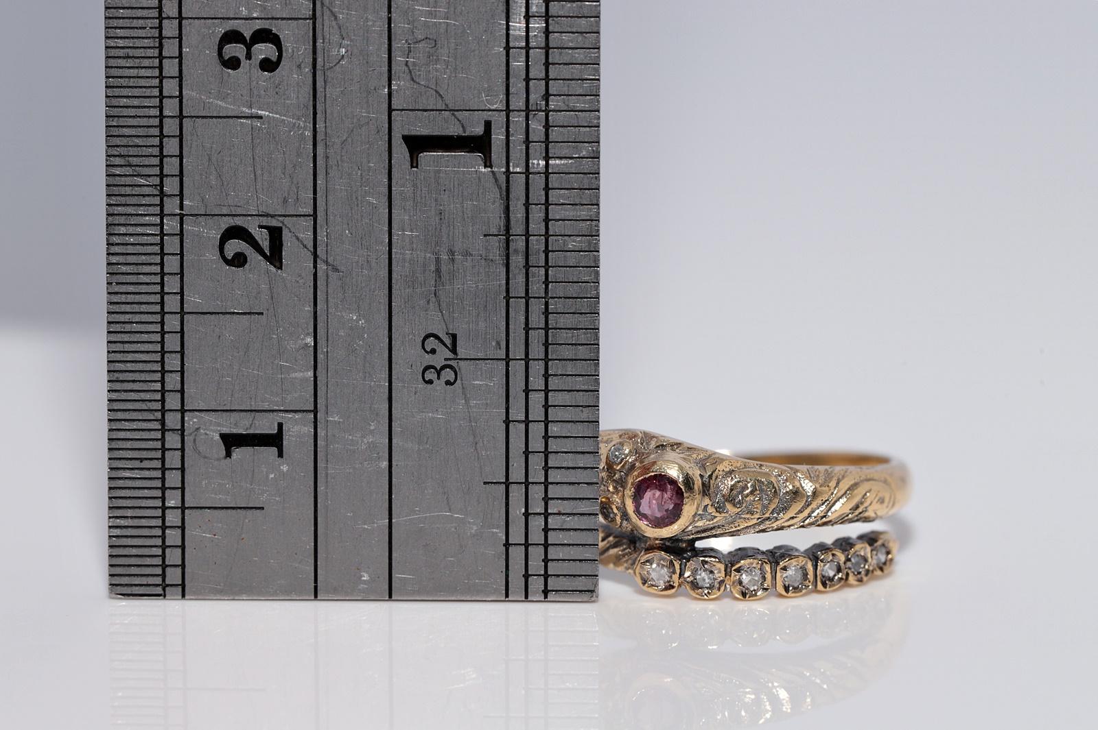 Ancienne bague serpent en or 18k Circa 1900 ornée de diamants naturels et de rubis en vente 5