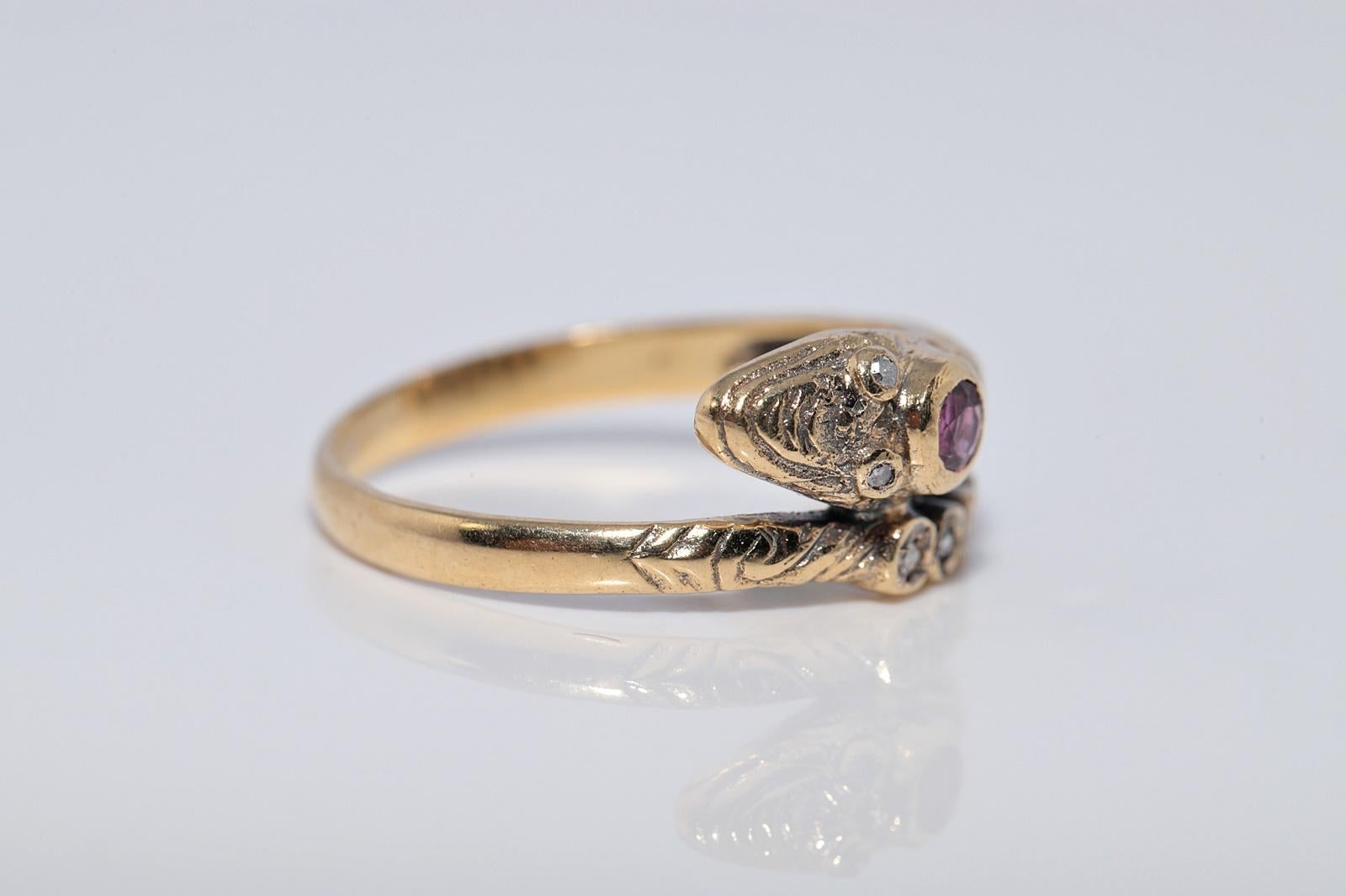 Ancienne bague serpent en or 18k Circa 1900 ornée de diamants naturels et de rubis Bon état - En vente à Fatih/İstanbul, 34