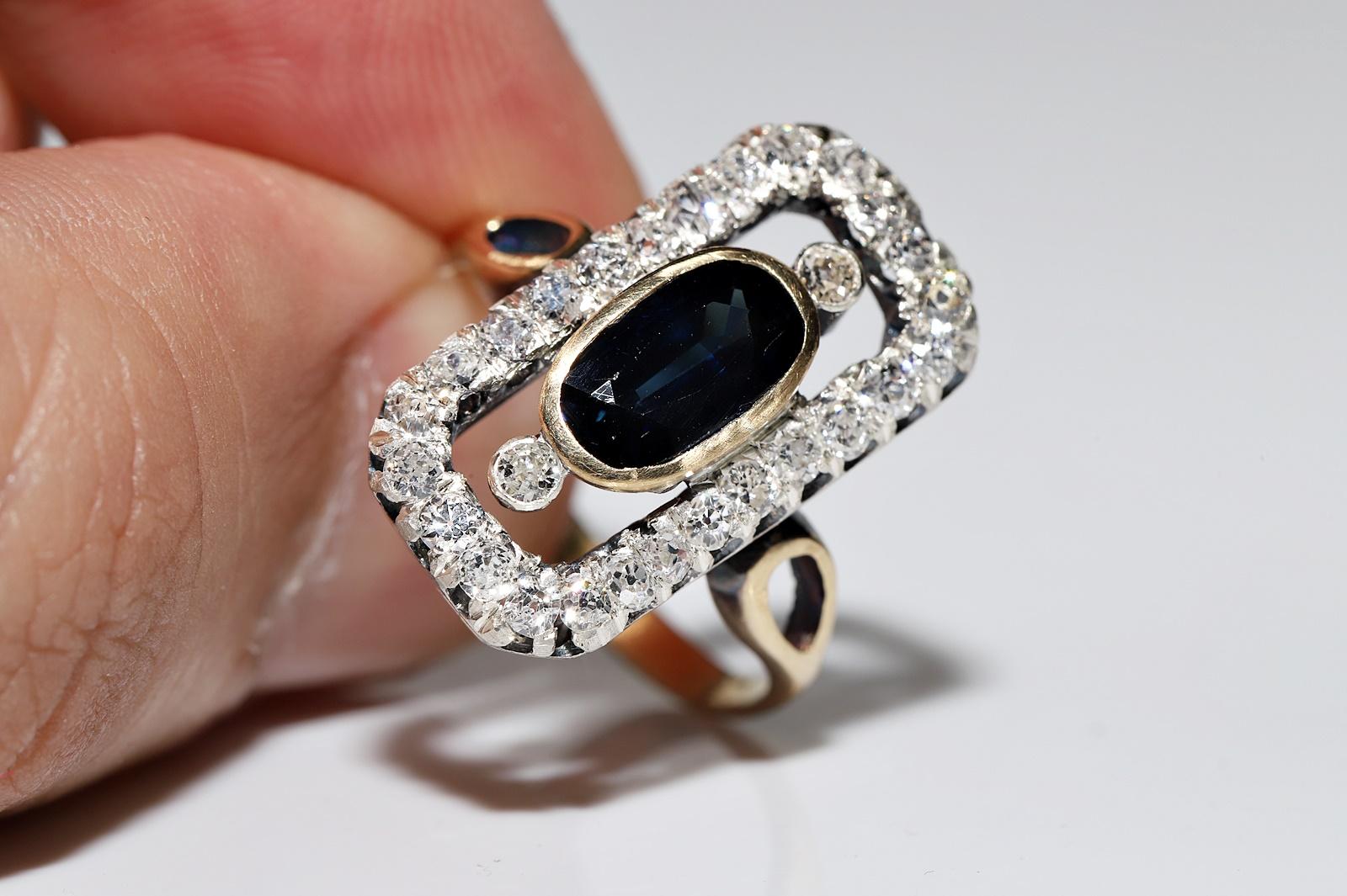 Antique Circa 1900s 18k Gold Top Silver  Natural Diamond And Sapphire  Ring For Sale 3