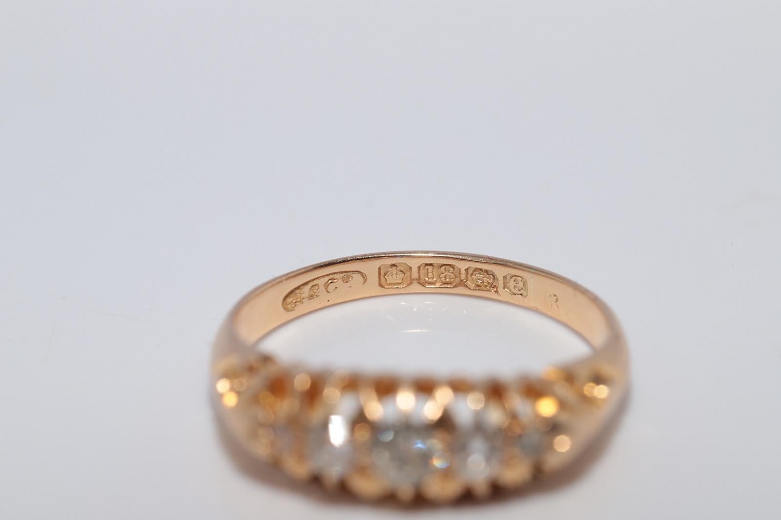 Anneau ancien des années 1900 en or 18 carats décoré de diamants naturels en vente 4