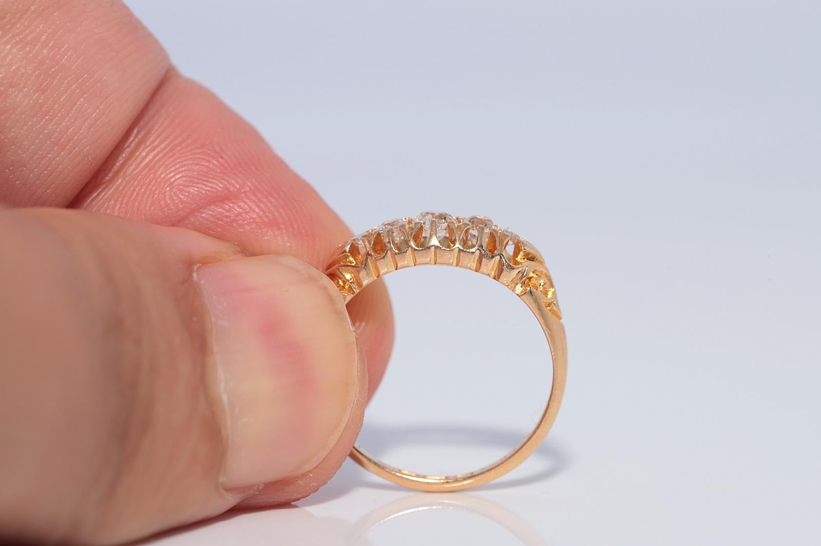 Anneau ancien des années 1900 en or 18 carats décoré de diamants naturels en vente 1