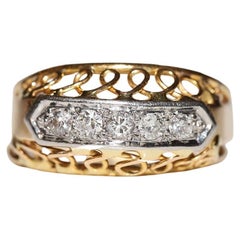 Antiguo anillo de oro de 18 quilates decorado con diamantes naturales, circa 1900