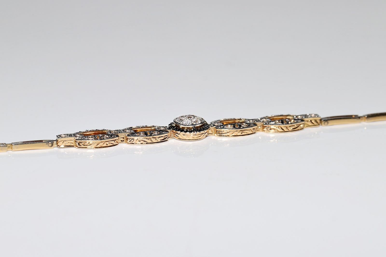 Bracelet ancien des années 1900 en or 18 carats décoré de diamants naturels en vente 10