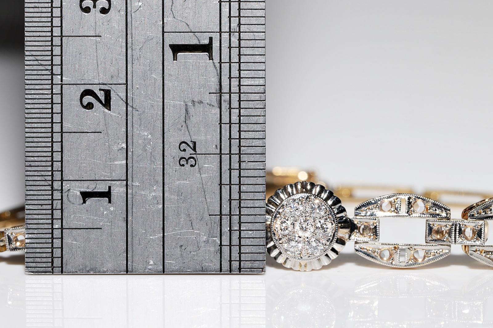 Bracelet ancien des années 1900 en or 18 carats décoré de diamants naturels en vente 3