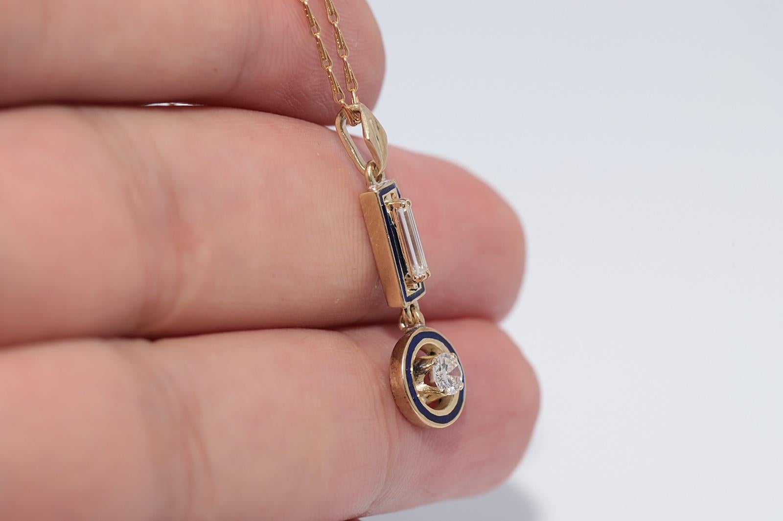 Collana con ciondolo in oro 18k con diamanti naturali e smalto decorato, antica CIRCA 1900 in vendita 5