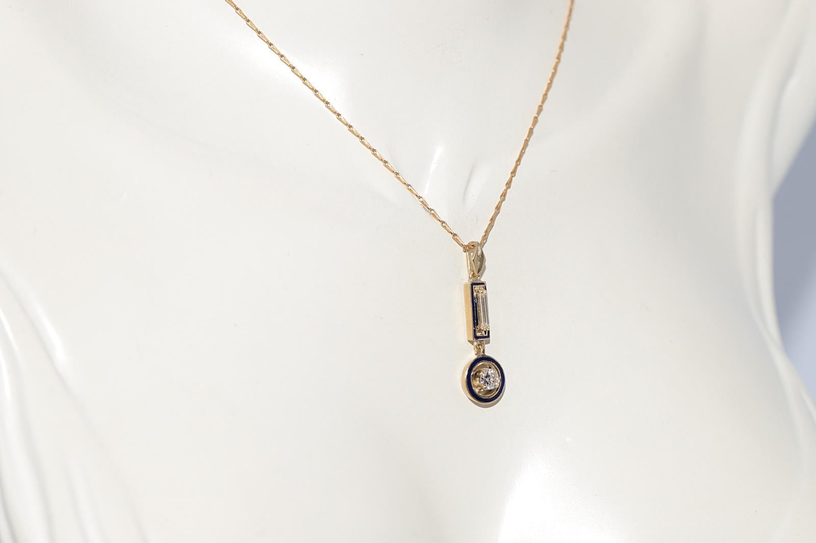 Donna Collana con ciondolo in oro 18k con diamanti naturali e smalto decorato, antica CIRCA 1900 in vendita