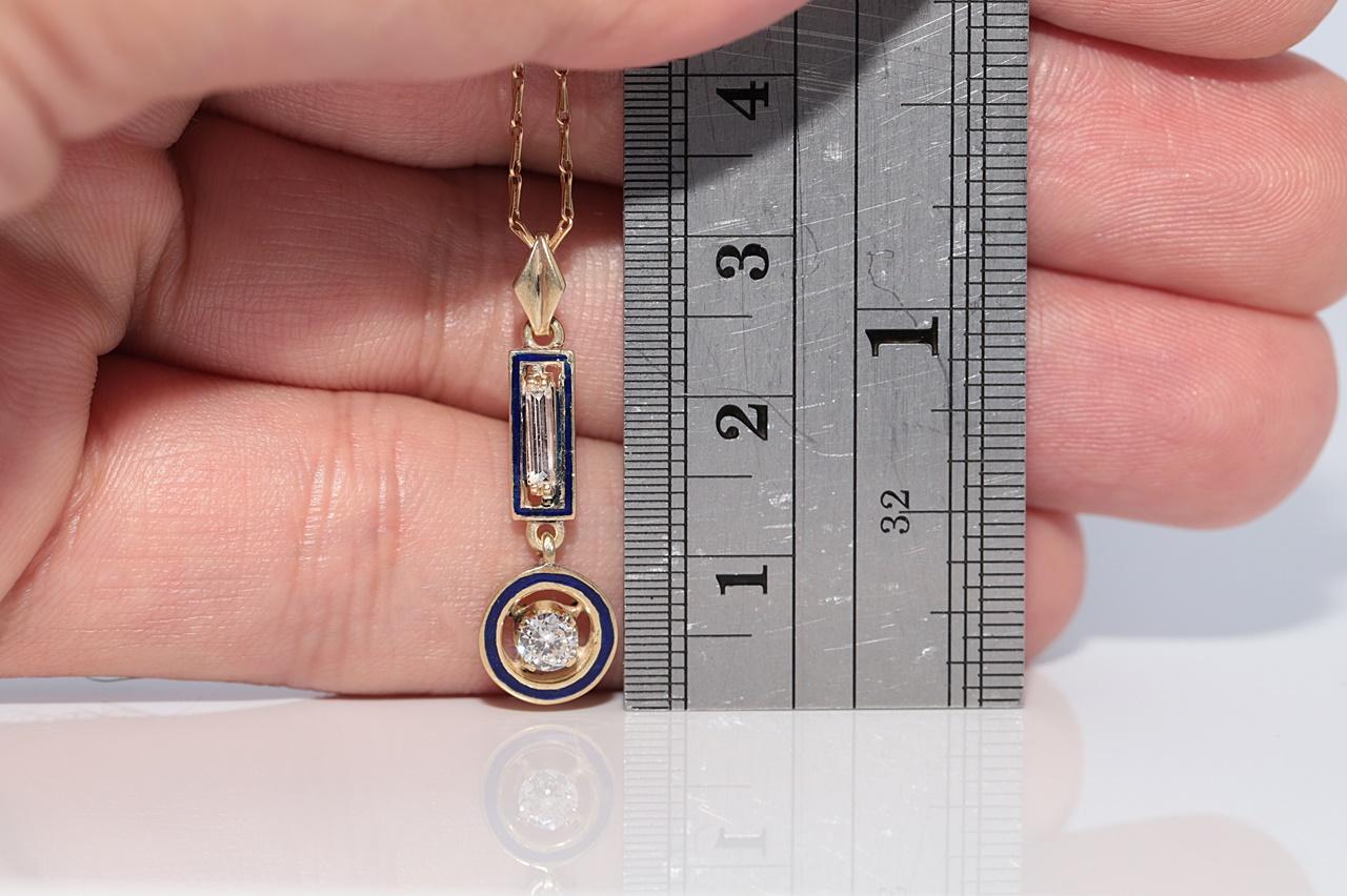 Collana con ciondolo in oro 18k con diamanti naturali e smalto decorato, antica CIRCA 1900 in vendita 3