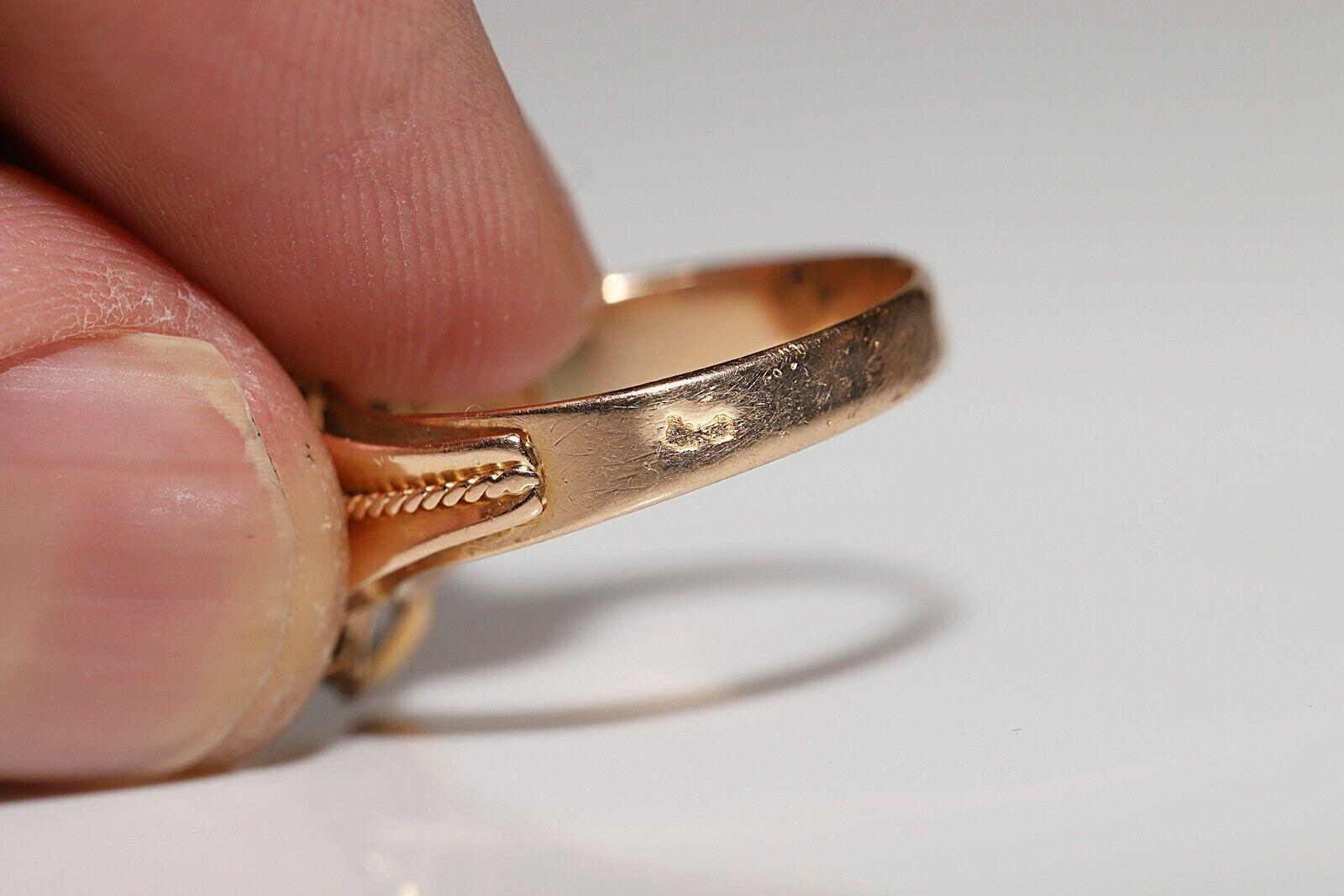 Antiguo anillo de compromiso solitario decorado con diamantes naturales en oro de 18 quilates de la década de 1900 en venta 3