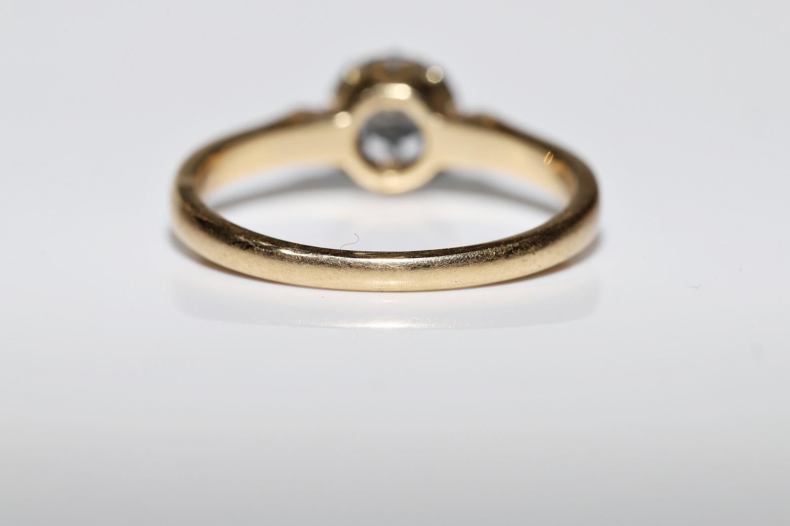 Antiguo anillo solitario decorado con diamantes naturales de oro de 18 quilates de la década de 1900  en venta 7