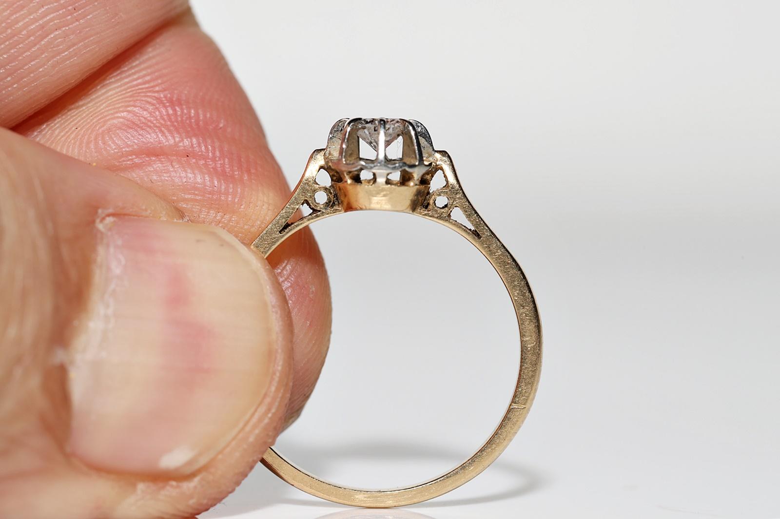 Antique Circa 1900s 18k Gold Natural Diamond Decorated Solitaire Ring  For Sale 11