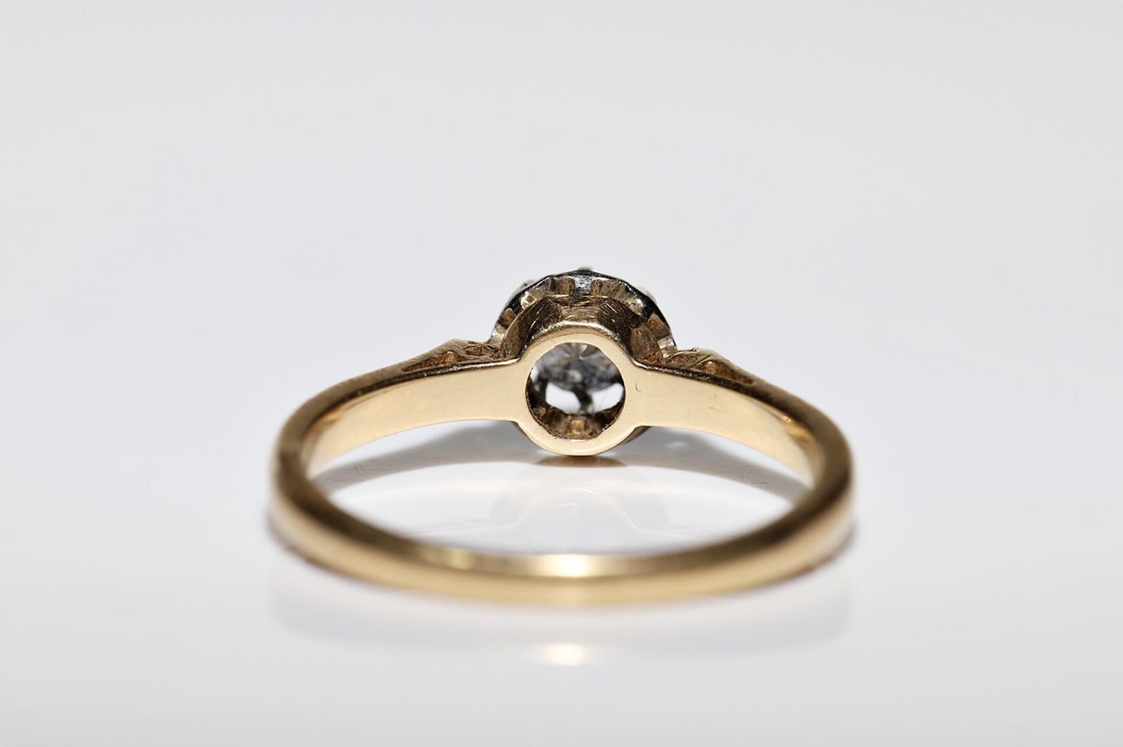 Antiguo anillo solitario decorado con diamantes naturales de oro de 18 quilates de la década de 1900  en venta 12