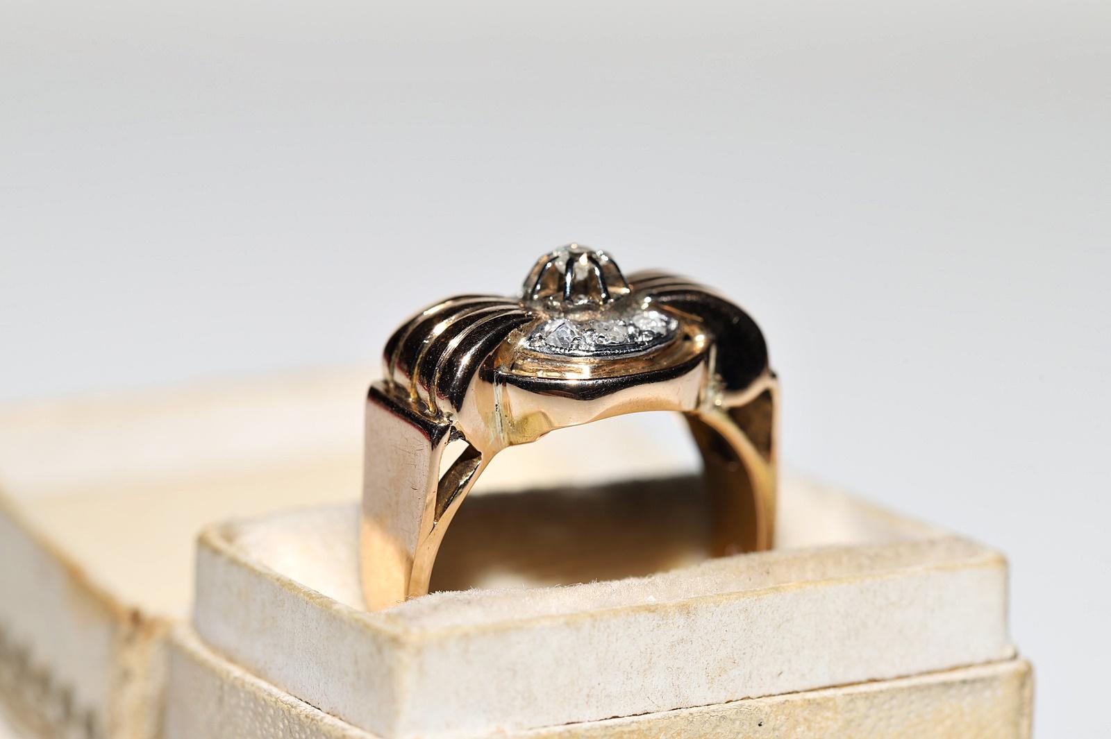 Victorian Antique Circa 1900s 18k Gold Natural Diamond Decorated Tank Ring For Sale