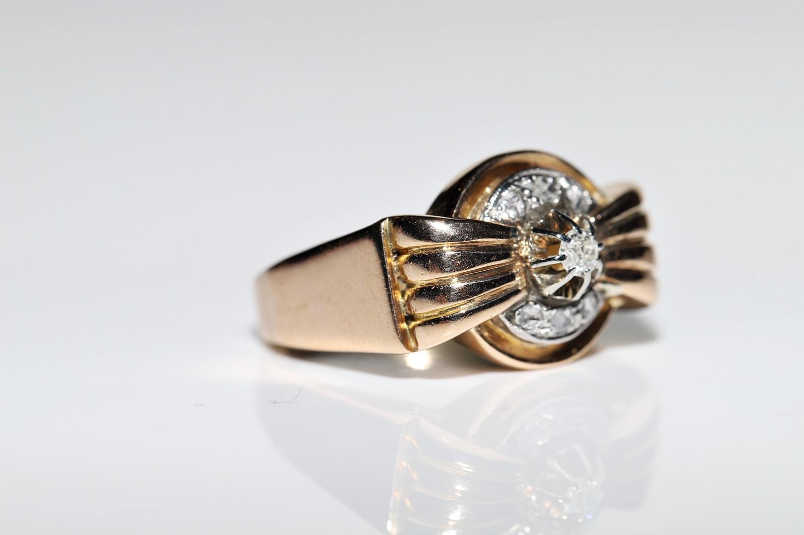 Antique Circa 1900s 18k Gold Natural Diamond Decorated Tank Ring In Good Condition For Sale In Fatih/İstanbul, 34