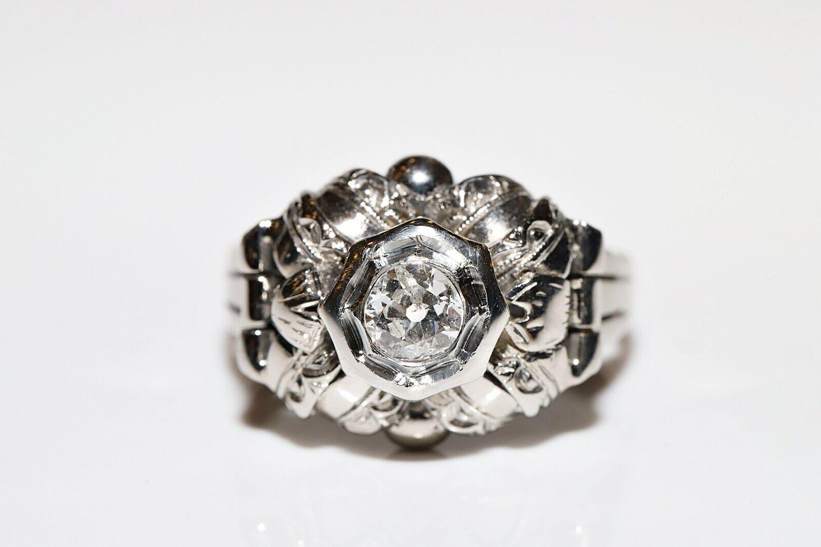 Victorien Antique des années 1900 en or 18 carats avec diamant naturel  Bague de fiançailles solitaire en vente