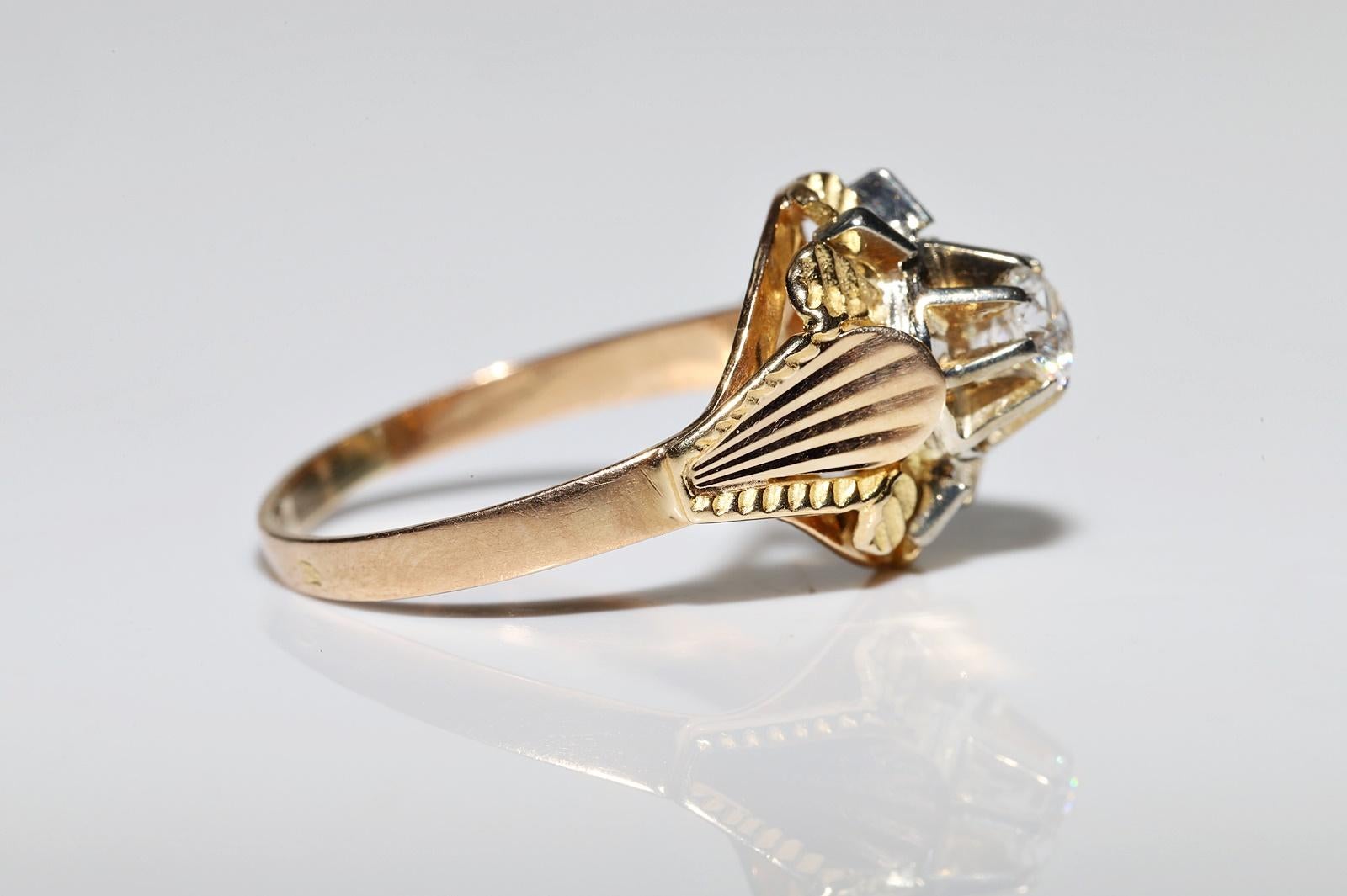 Antique Circa 1900s 18k Gold Natural Diamond Solitaire Engagement Ring For Sale 4