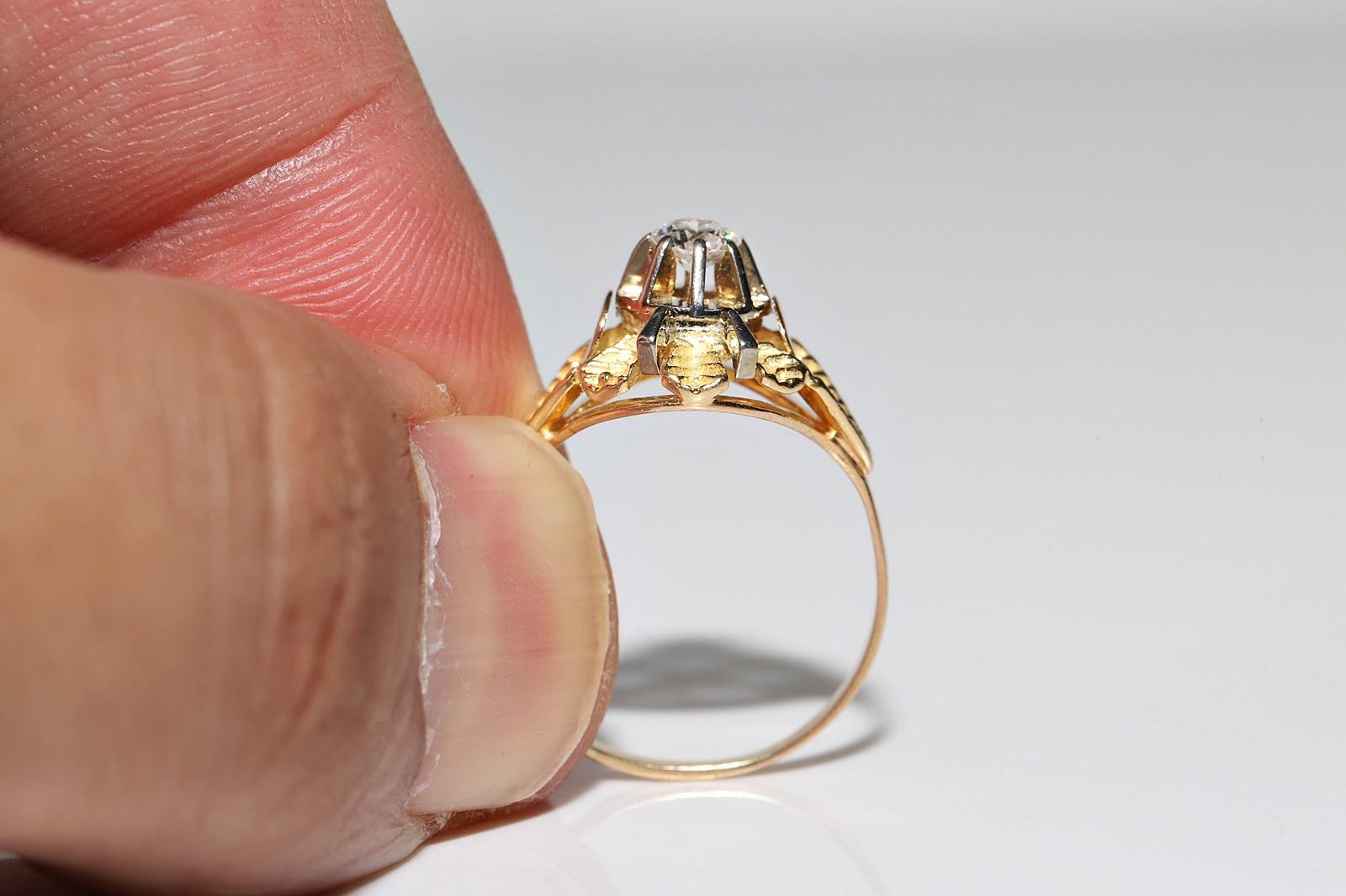 Antique Circa 1900s 18k Gold Natural Diamond Solitaire Engagement Ring For Sale 5