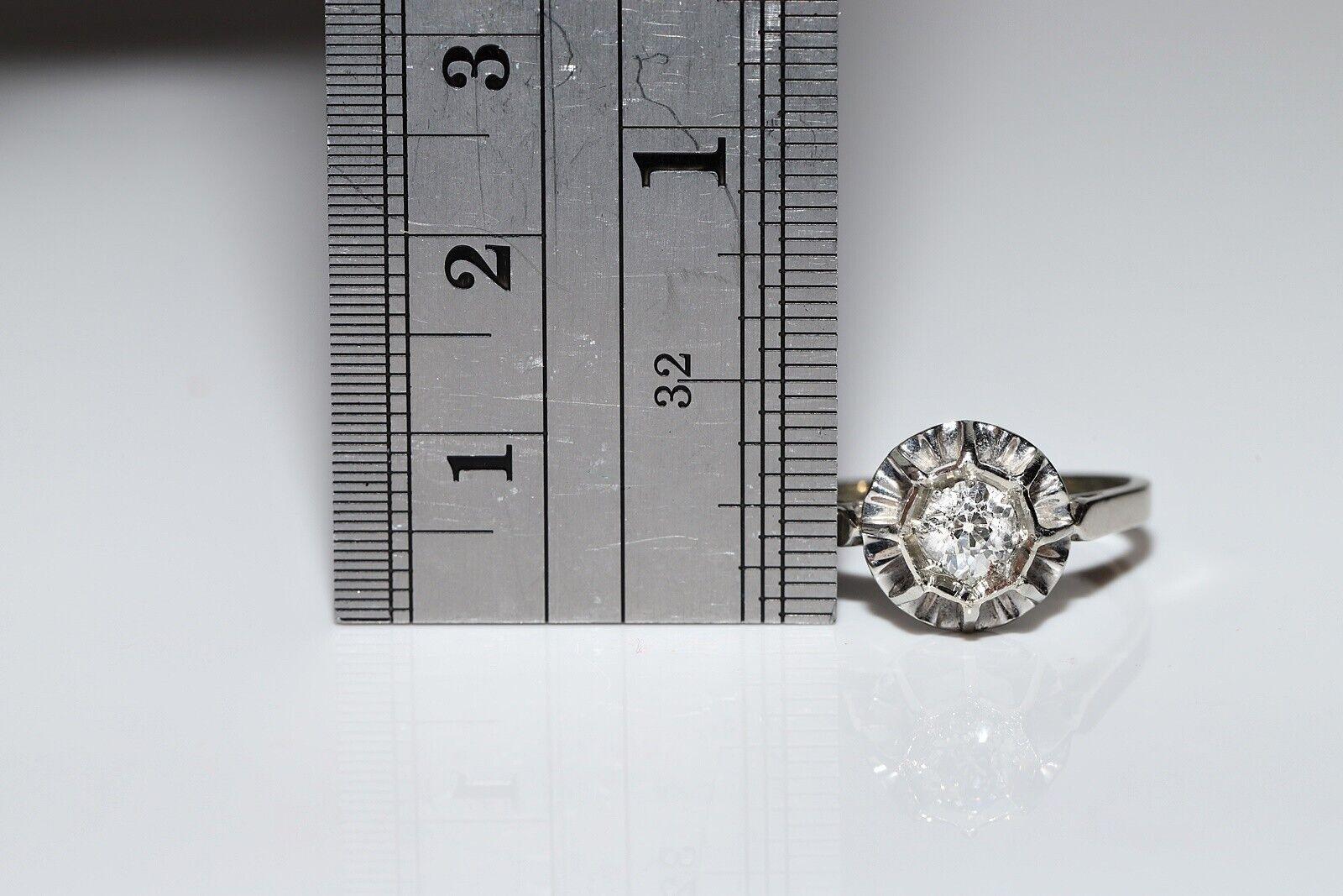 Antique Circa 1900s 18k Gold Natural Diamond Solitaire Ring For Sale 4