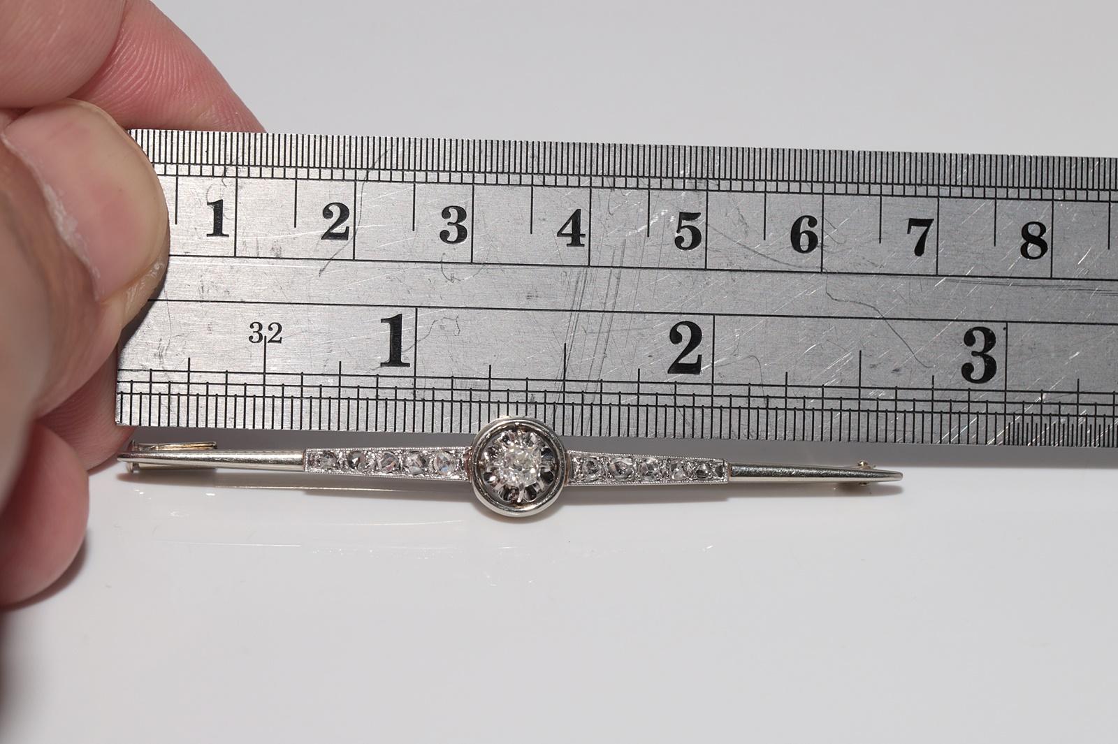 De las mujeres Antiguo broche de oro de 18 quilates de alrededor de 1900 con diamantes naturales talla vieja y talla rosa en venta