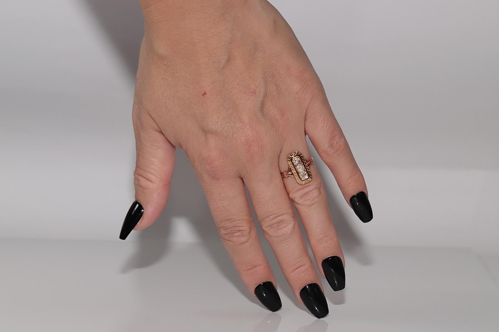 Antique Circa 1900s 18k Gold Natural Old Cut Diamond Decorated Enamel Ring For Sale 8