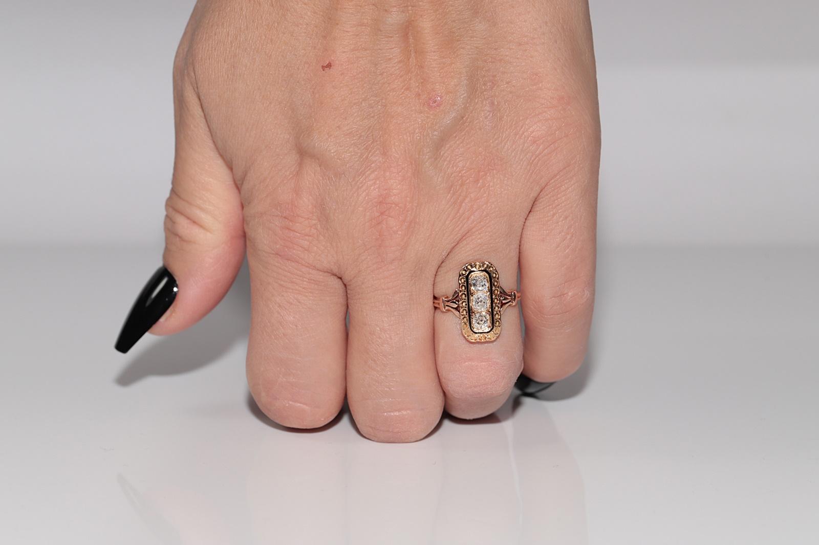 Antique Circa 1900s 18k Gold Natural Old Cut Diamond Decorated Enamel Ring For Sale 9