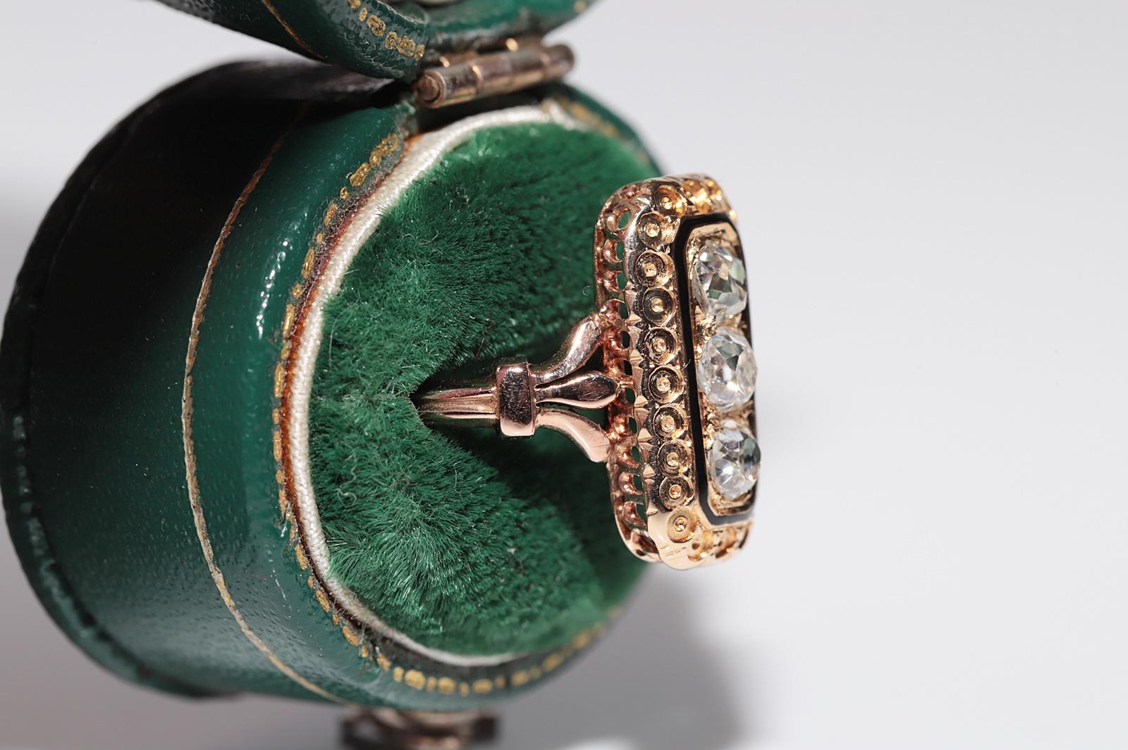 Victorian Antique Circa 1900s 18k Gold Natural Old Cut Diamond Decorated Enamel Ring For Sale