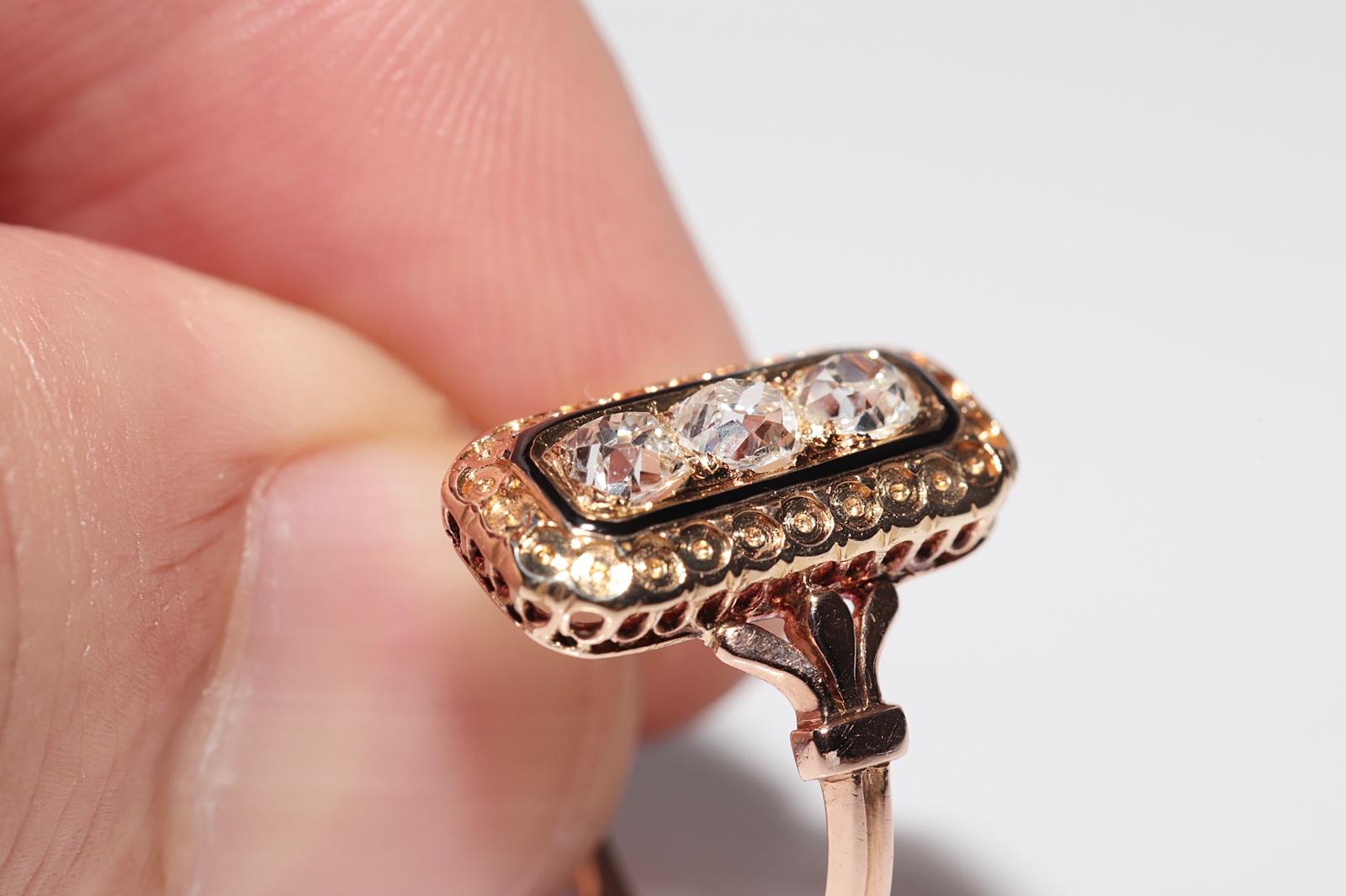 Antique Circa 1900s 18k Gold Natural Old Cut Diamond Decorated Enamel Ring For Sale 3