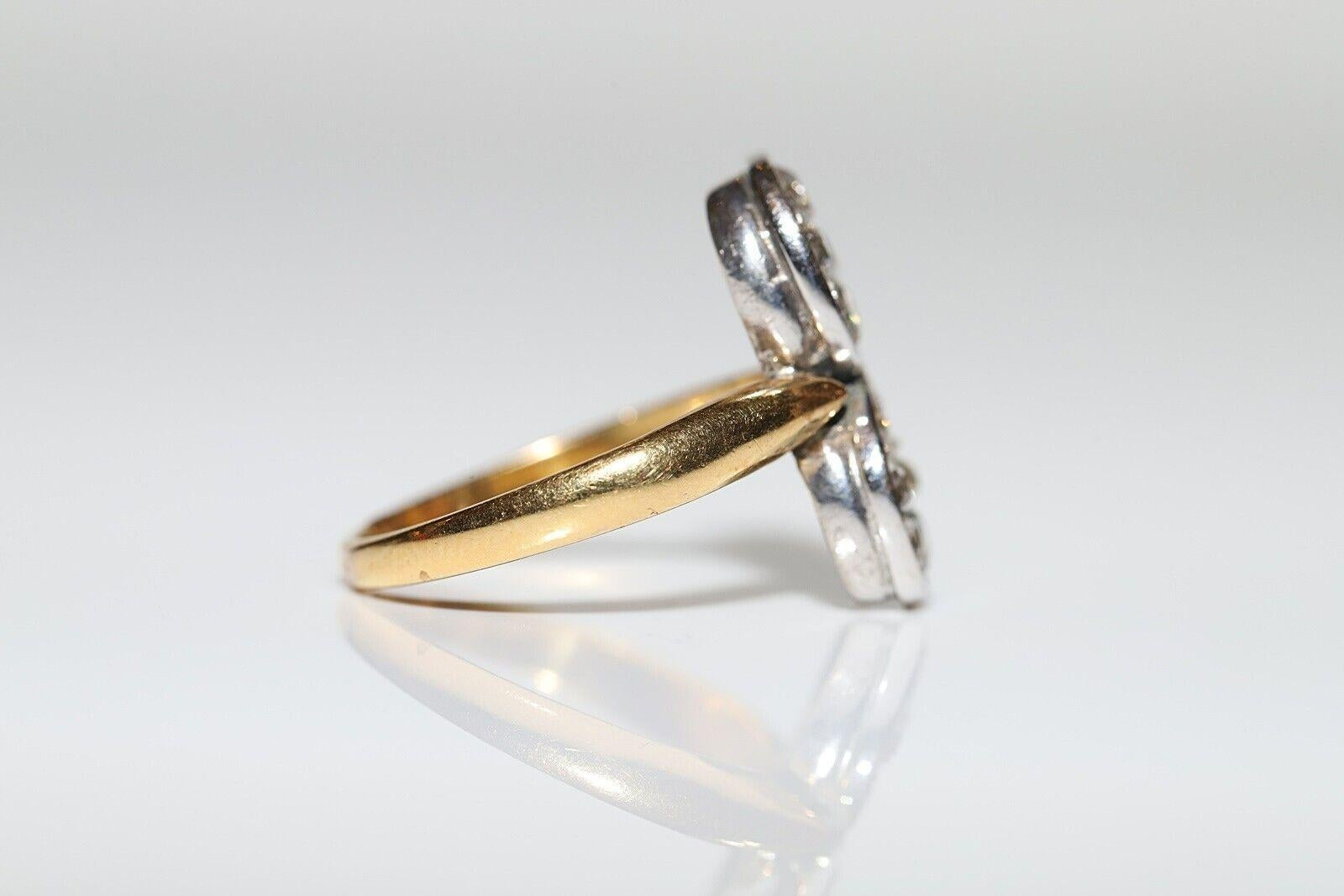 Bague ancienne des années 1900 en or 18 carats décorée de diamants naturels de taille ancienne en vente 2