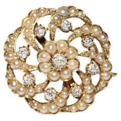  Antique Circa 1900s 18k Gold Natural Old Cut Diamond Pearl Decorated Brooch