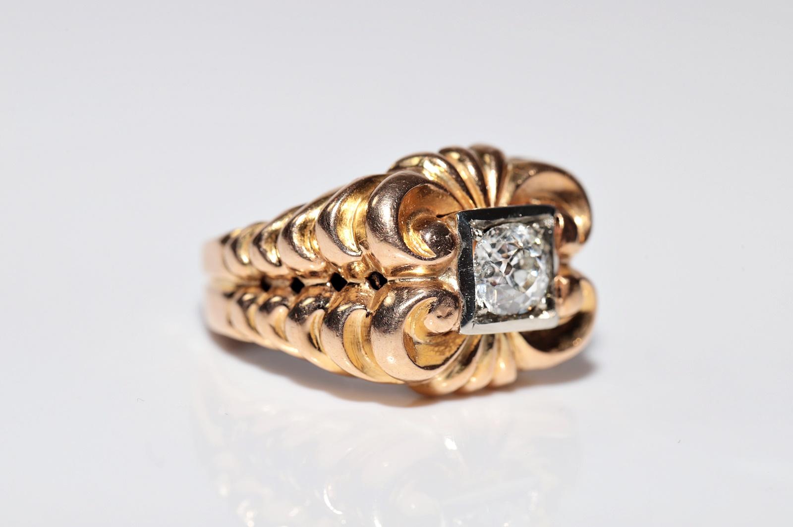 Antico anello solitario in oro 18k con diamante naturale taglio antico CIRCA 1900 in vendita 1