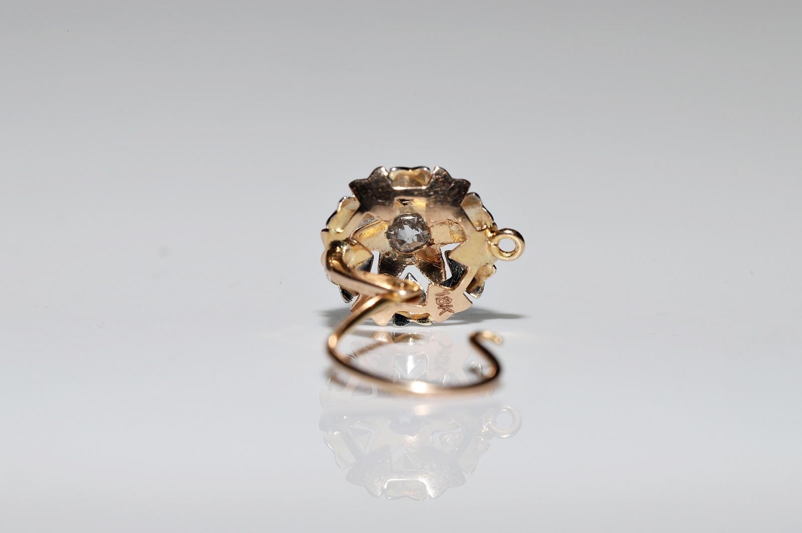 Antiker Solitär-Ohrring aus 18 Karat Gold mit natürlichem Diamanten im alten Minenschliff, um 1900  im Angebot 4