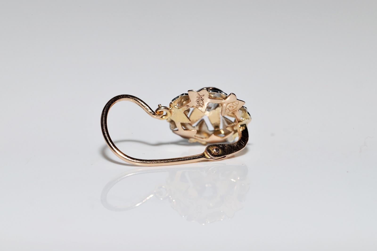 Antiker Solitär-Ohrring aus 18 Karat Gold mit natürlichem Diamanten im alten Minenschliff, um 1900  im Angebot 1