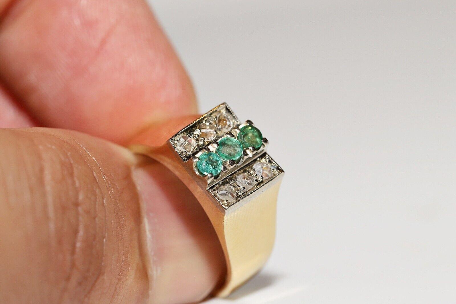 Antique Circa 1900s 18k Gold Natural Rose Cut Diamond And Emerald Decorated Ring For Sale 5
