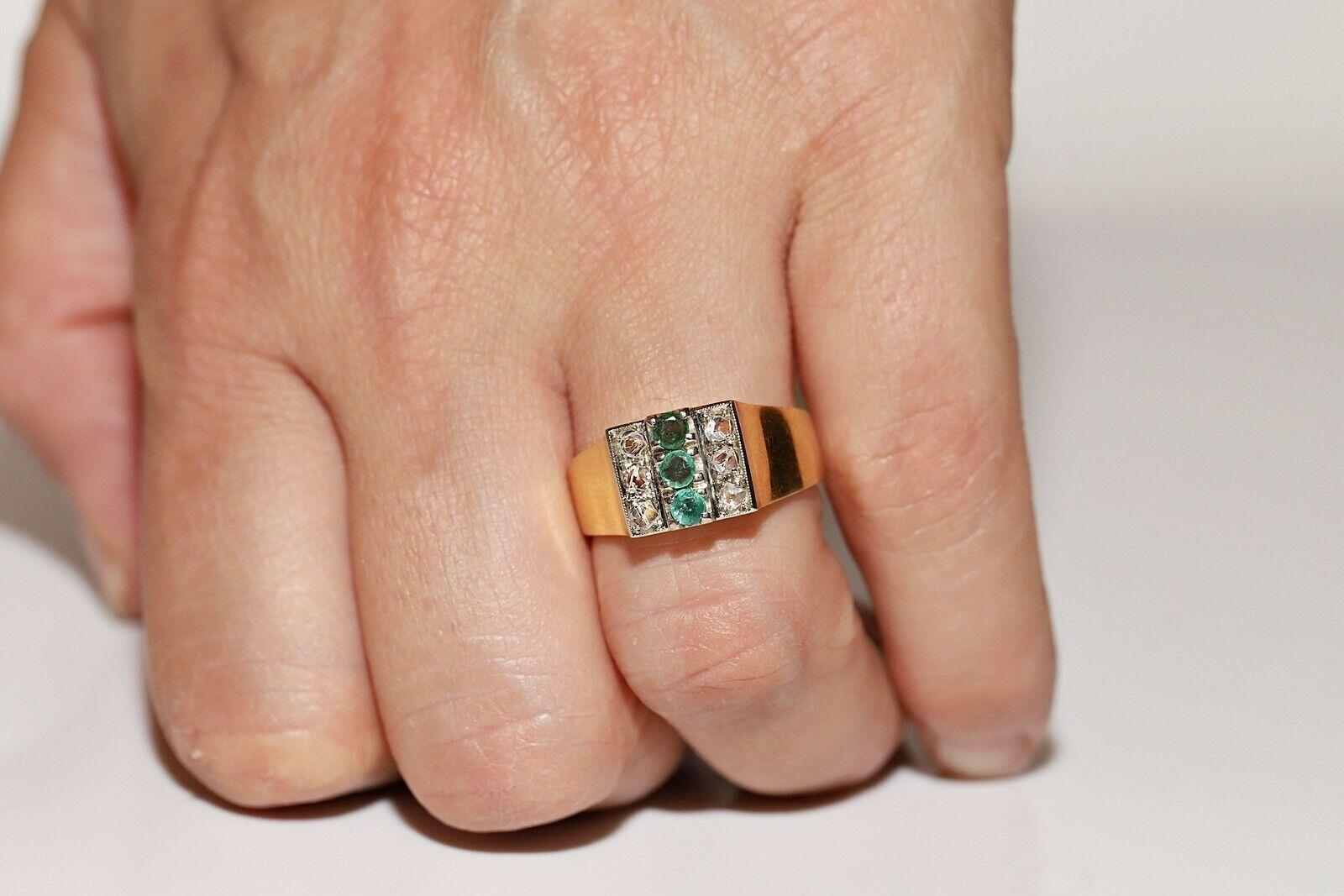 Antique Circa 1900s 18k Gold Natural Rose Cut Diamond And Emerald Decorated Ring For Sale 7