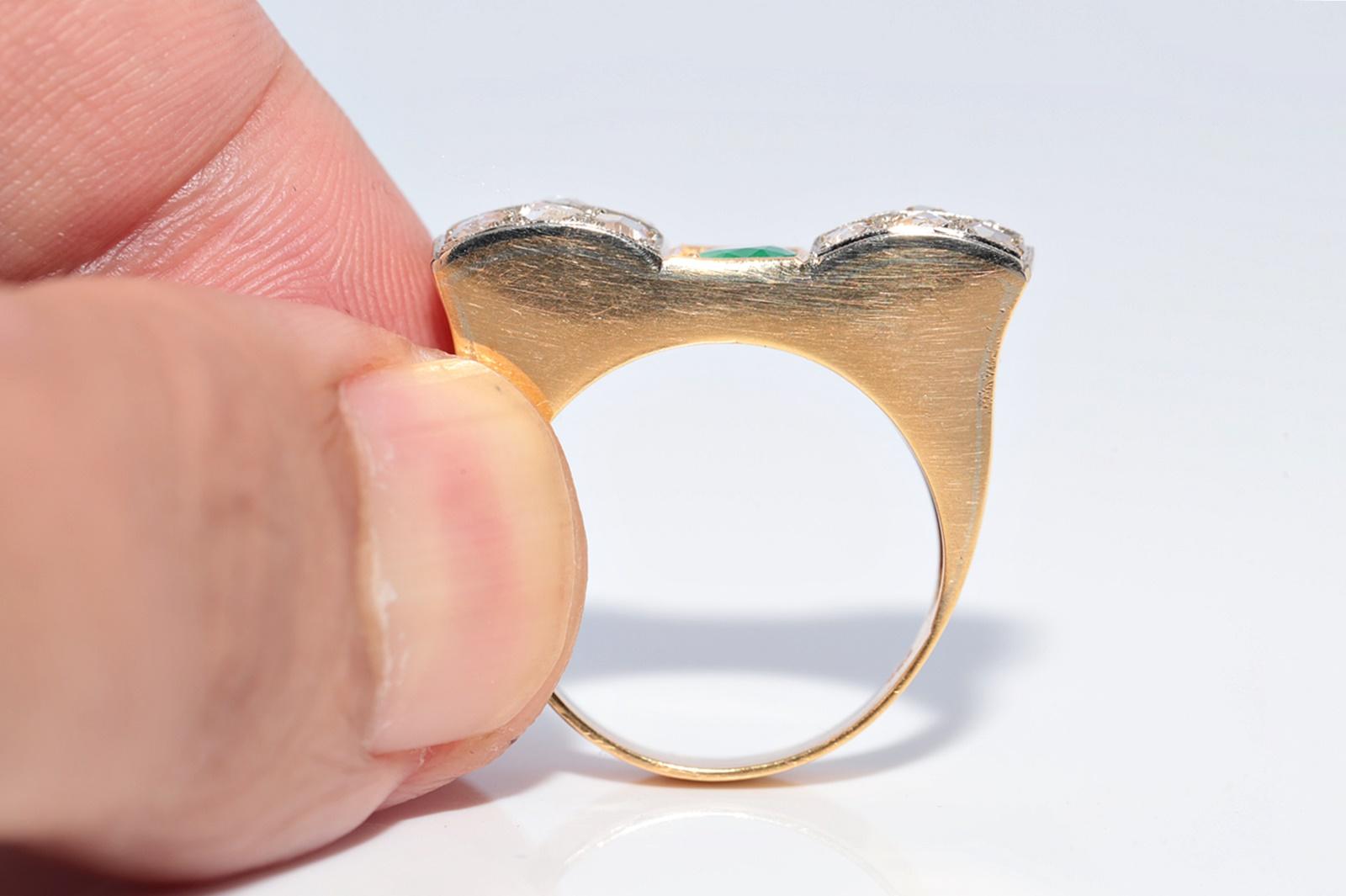 Antike CIRCA 1900s 18k Gold Natürliche Rose Cut Diamant und Smaragd Ring im Angebot 6