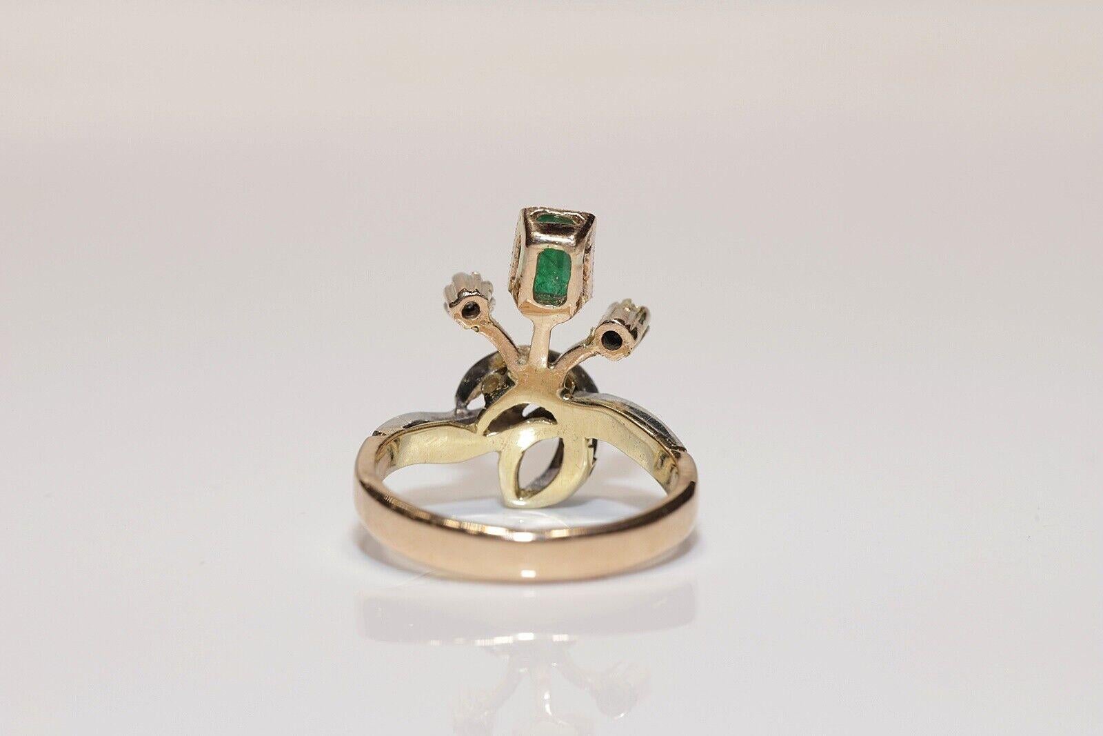 Antique Circa 1900s 18k Gold Natural Rose Cut Diamond And Emerald Ring For Sale 1