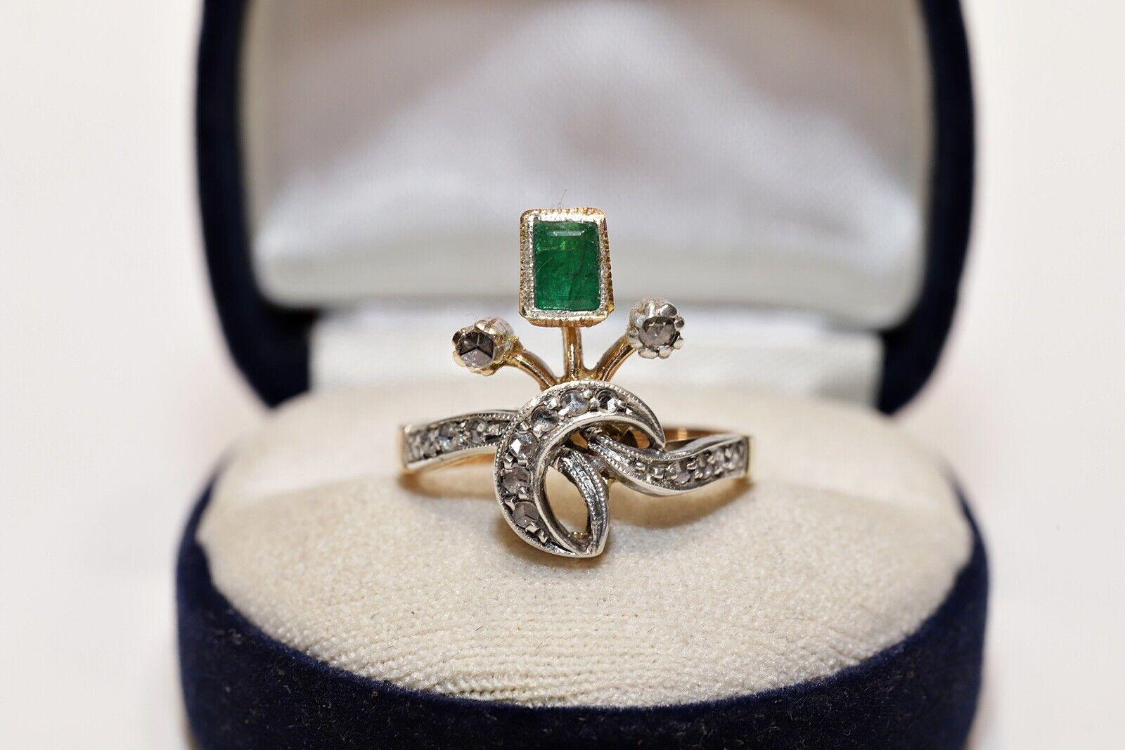Antique Circa 1900s 18k Gold Natural Rose Cut Diamond And Emerald Ring For Sale 3