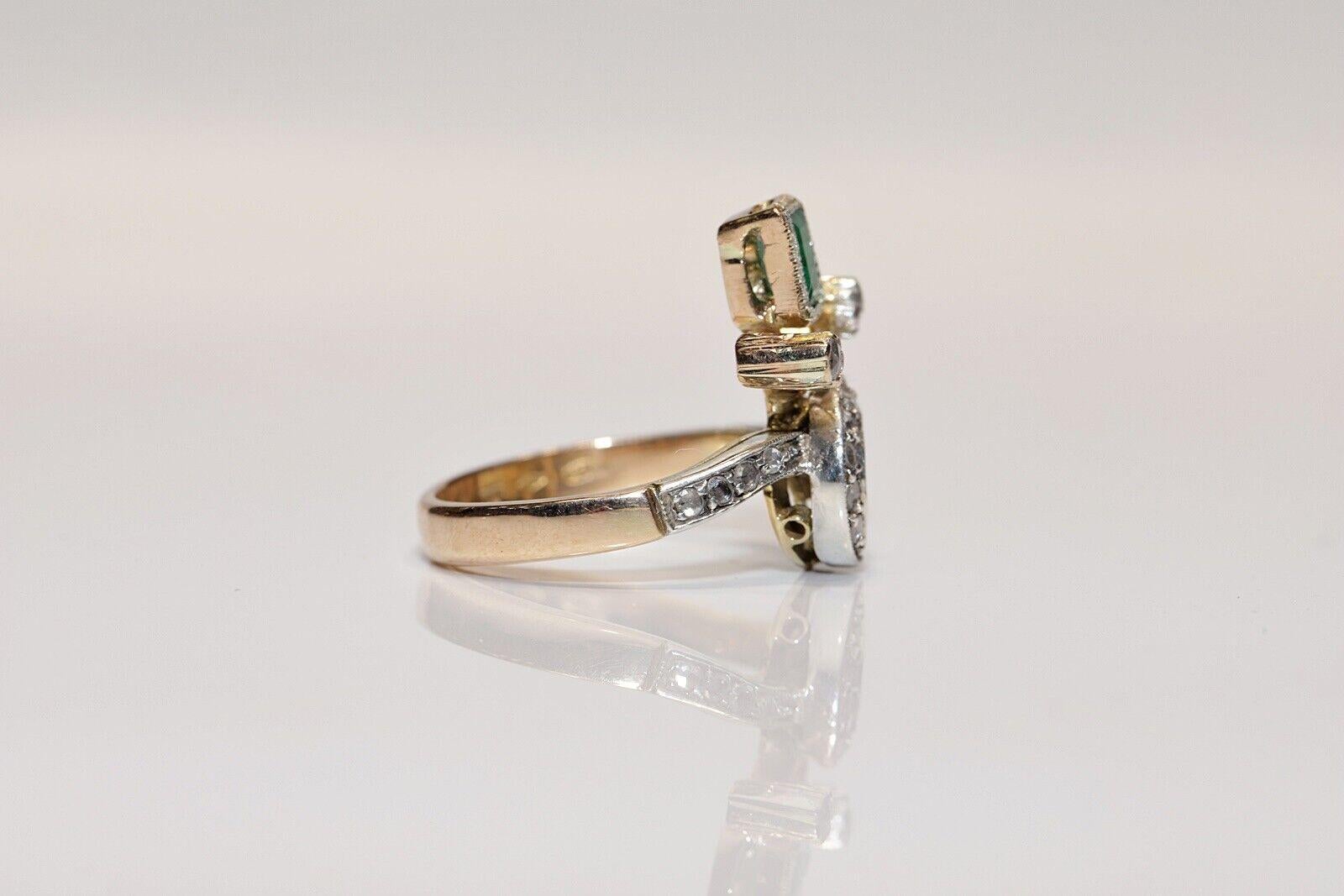 Antike CIRCA 1900s 18k Gold Natürliche Rose Cut Diamant und Smaragd Ring im Angebot 3