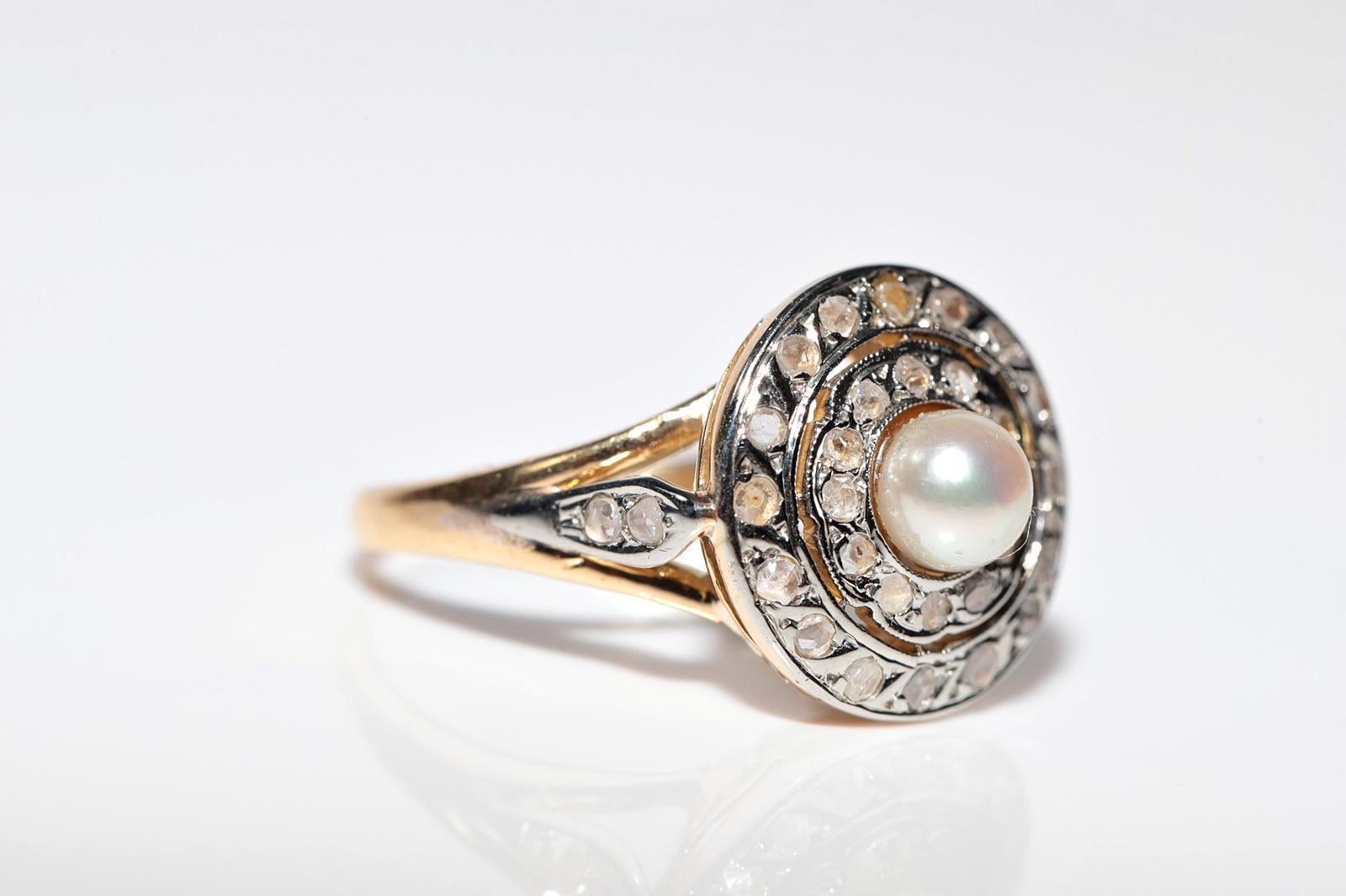Antique Circa 1900s 18k Gold Natural Rose Cut Diamond And Pearl Decorated Ring For Sale 4