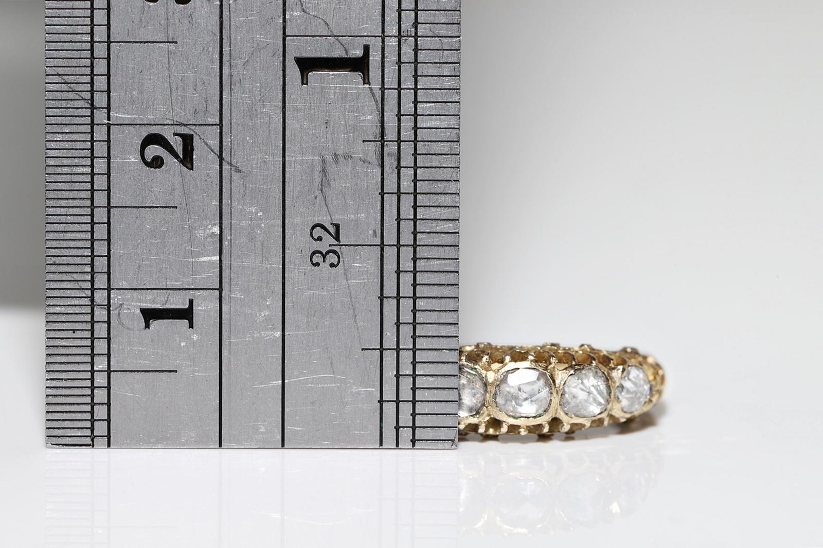 Antique Circa 1900s 18k Gold Natural Rose Cut Diamond Decorated Band Ring For Sale 4