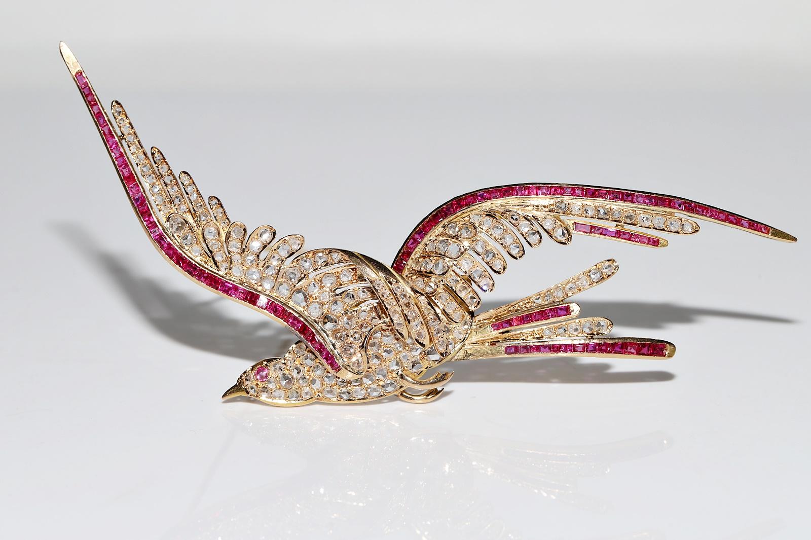 Antique Circa 1900s 18k Gold Natural Rose Cut Diamond Decorated Bird Brooch For Sale 5